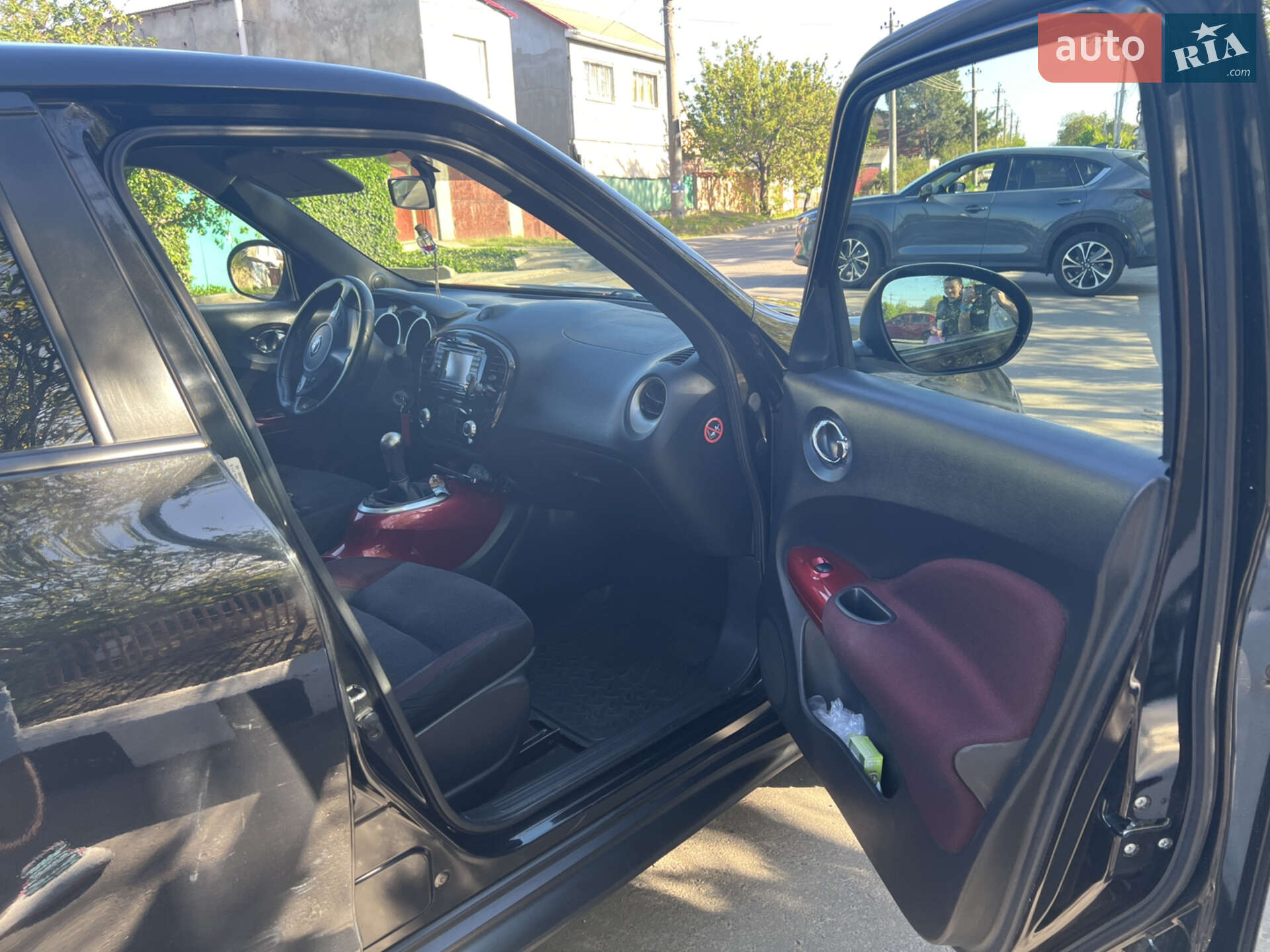 Головне фото звіту автомобіля NISSAN JUKE 2011