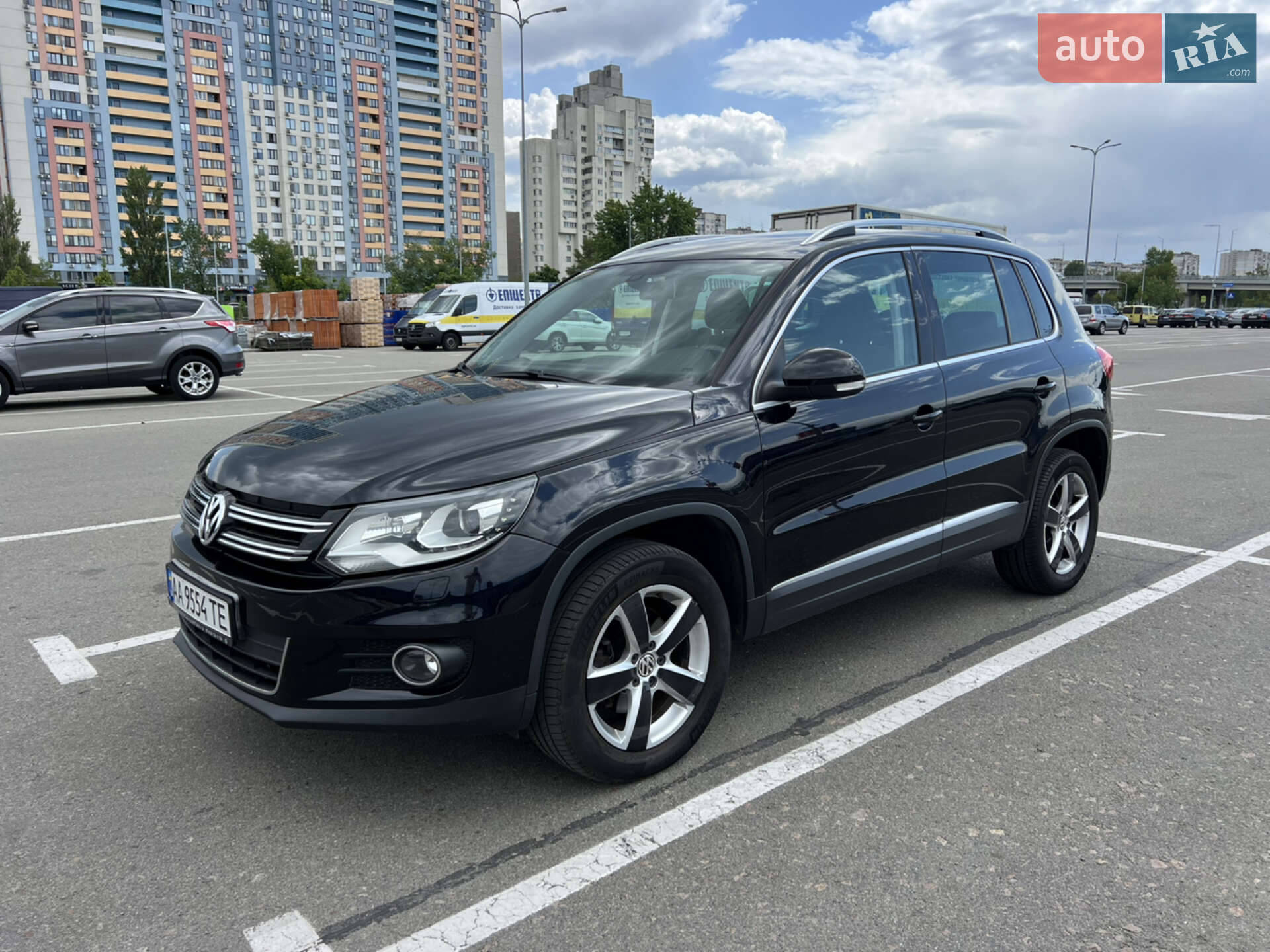VOLKSWAGEN TIGUAN 2011