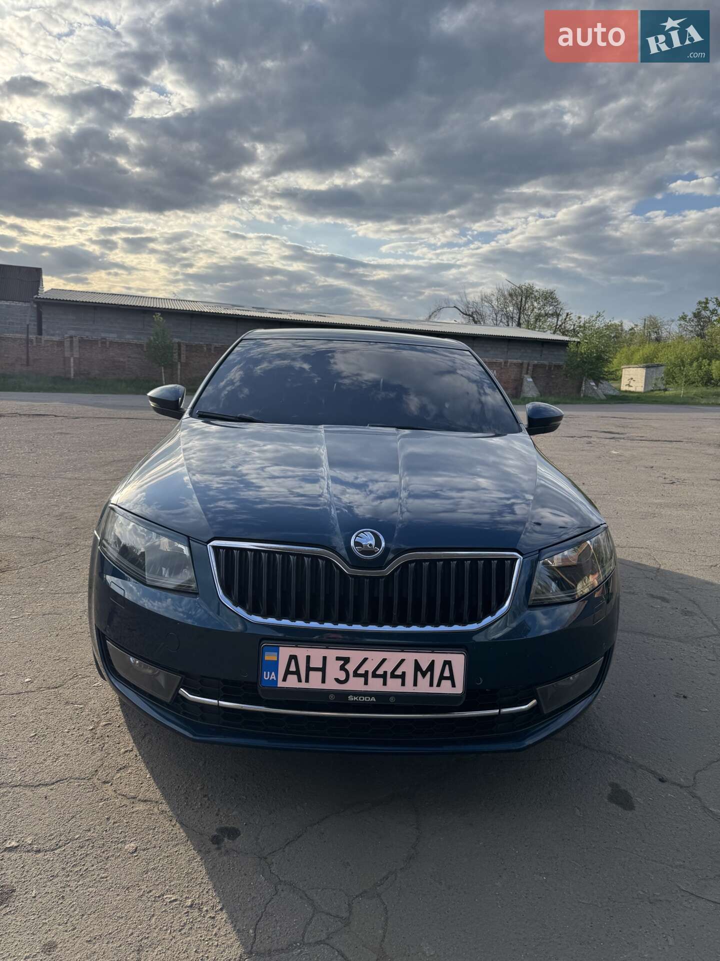 Головне фото звіту автомобіля SKODA OCTAVIA 2013