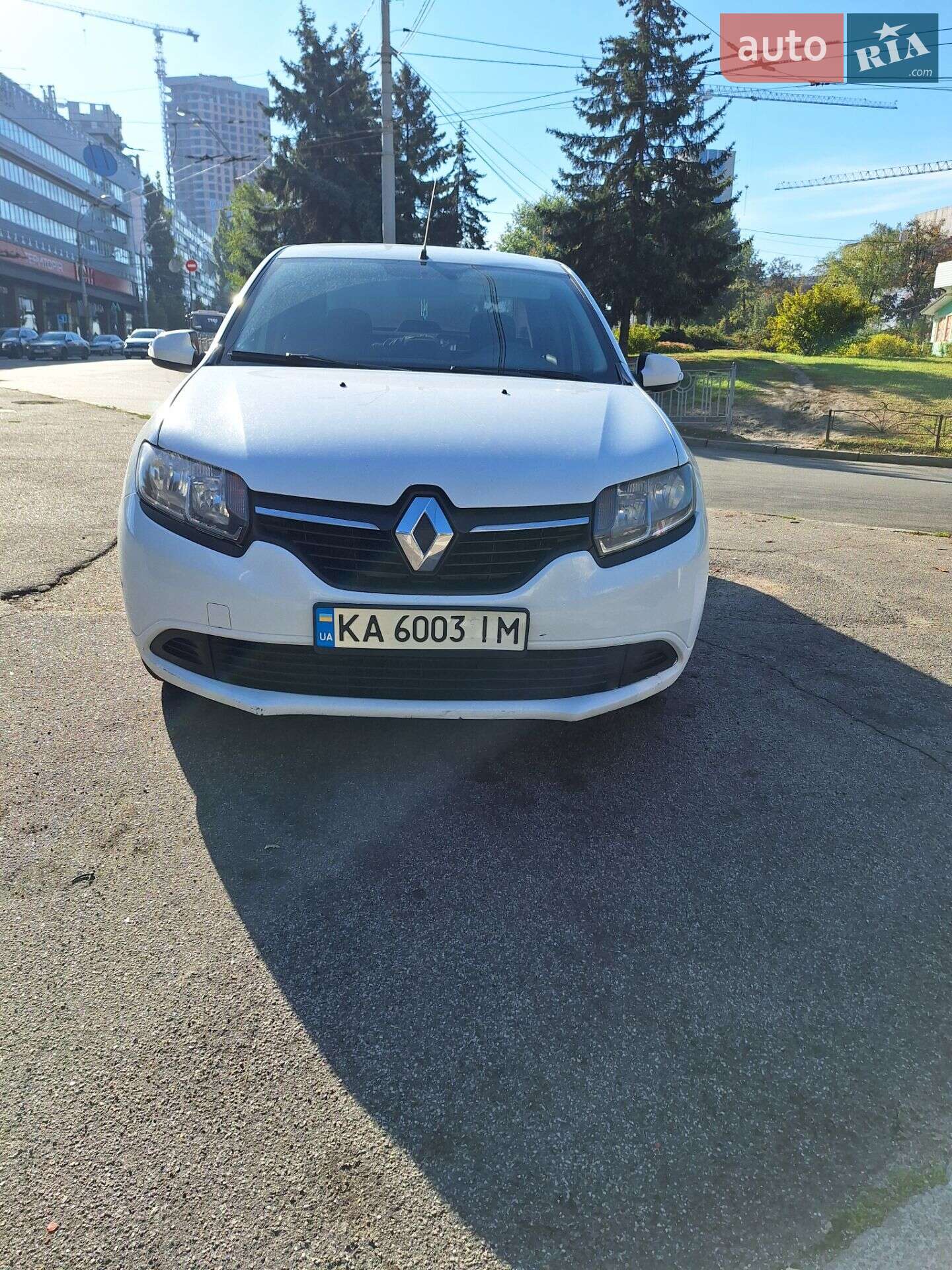 Головне фото звіту автомобіля RENAULT LOGAN 2013