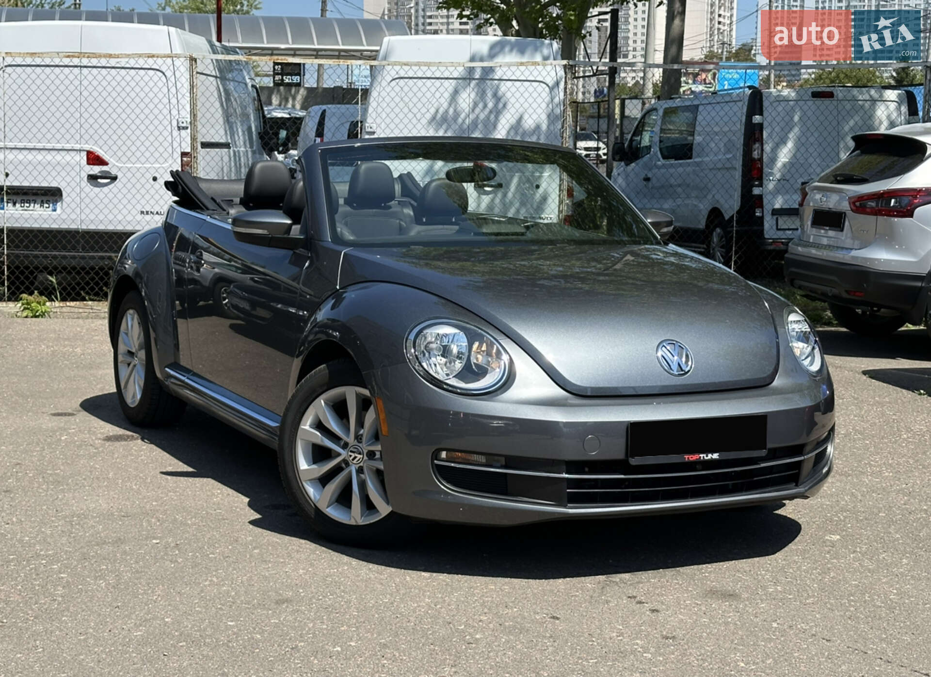 VOLKSWAGEN BEETLE 2013