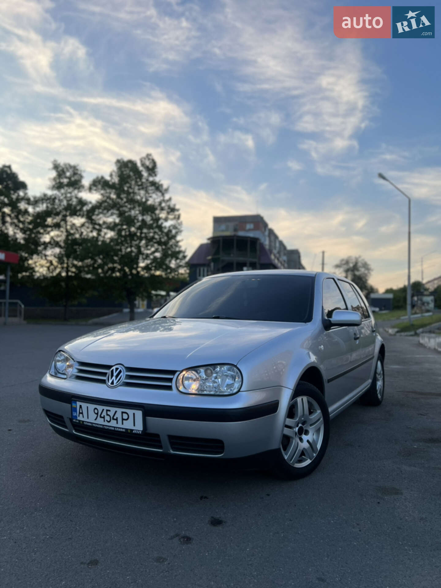 VOLKSWAGEN GOLF 2001