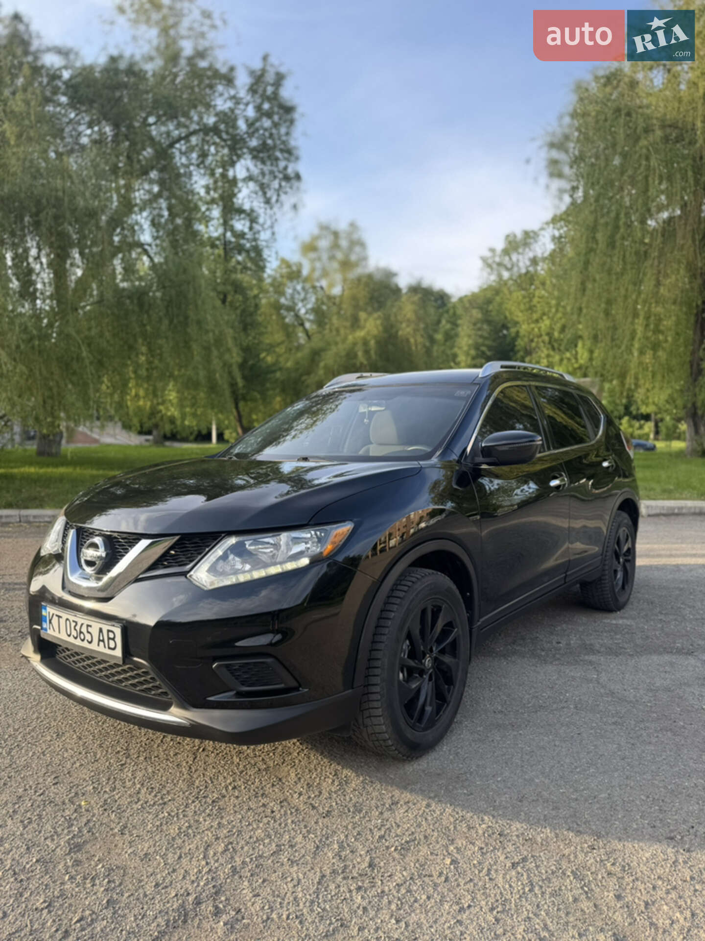 NISSAN ROGUE 2015