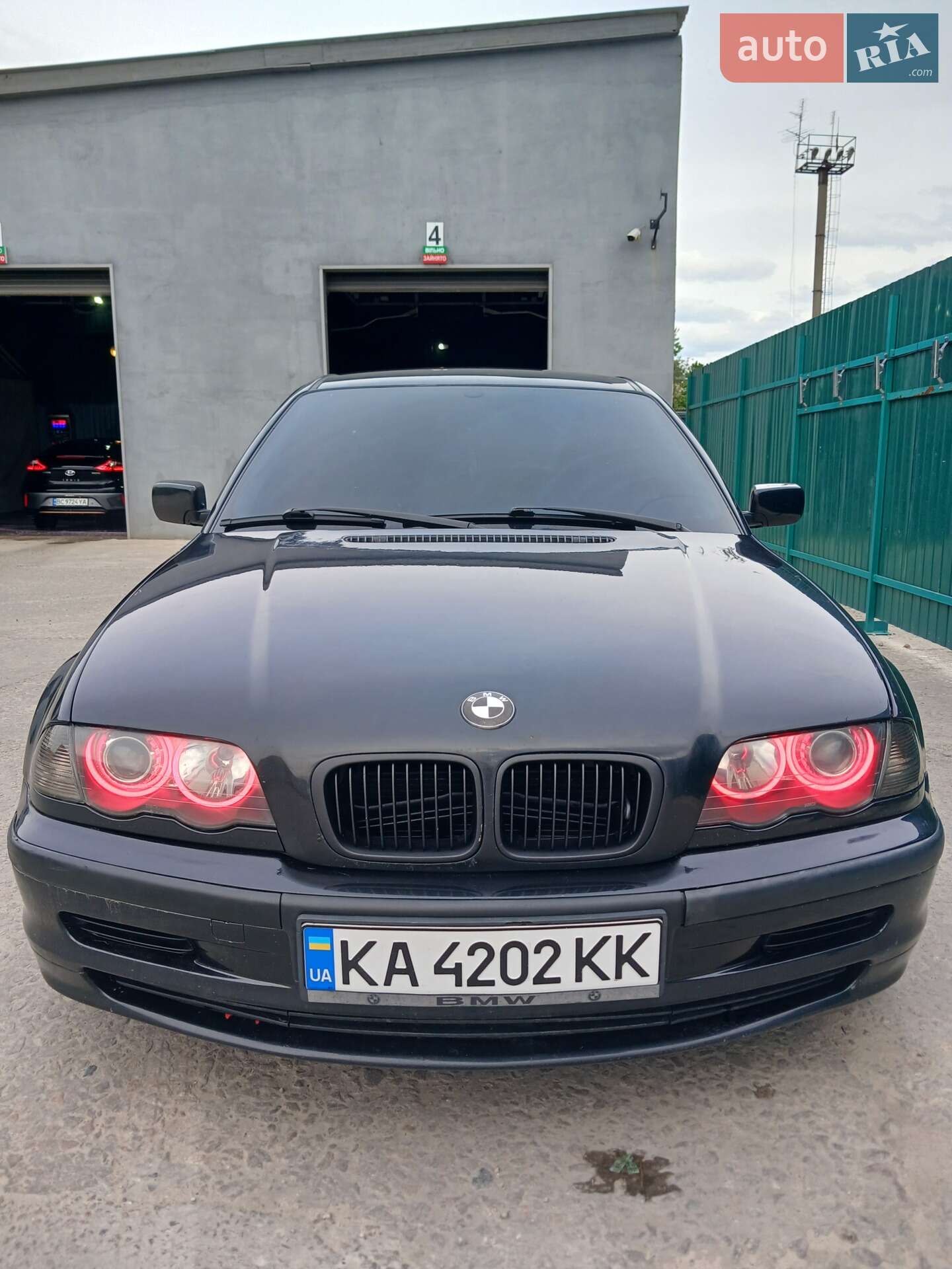 Головне фото звіту автомобіля BMW 316 2001