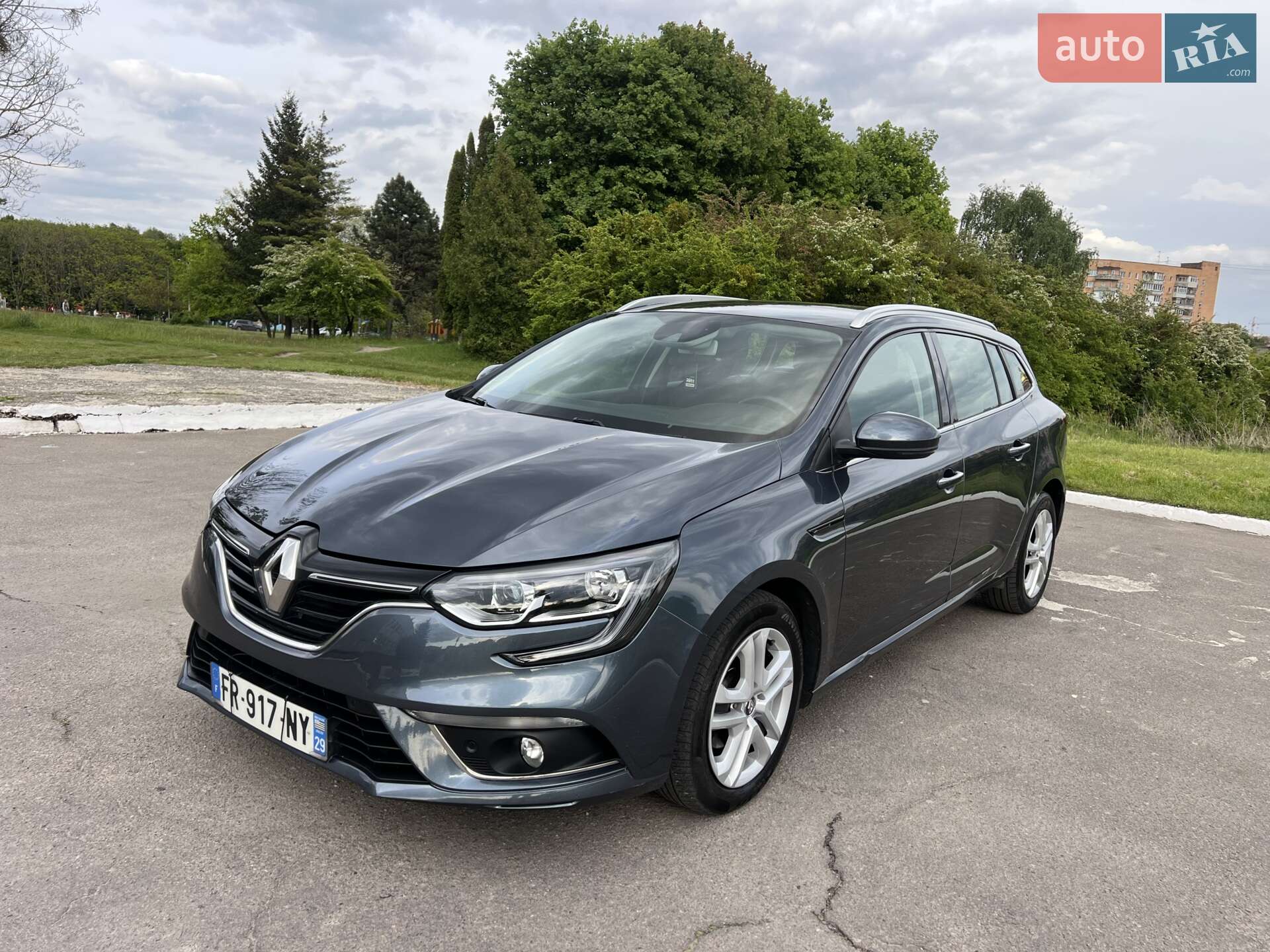 Головне фото звіту автомобіля RENAULT MEGANE 2019