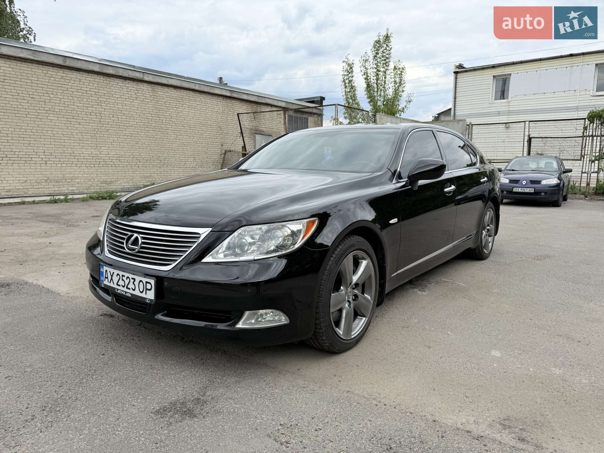Головне фото звіту автомобіля LEXUS LS 460 2007