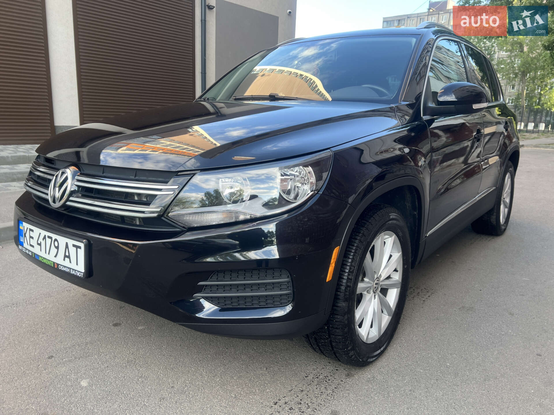 VOLKSWAGEN TIGUAN 2016