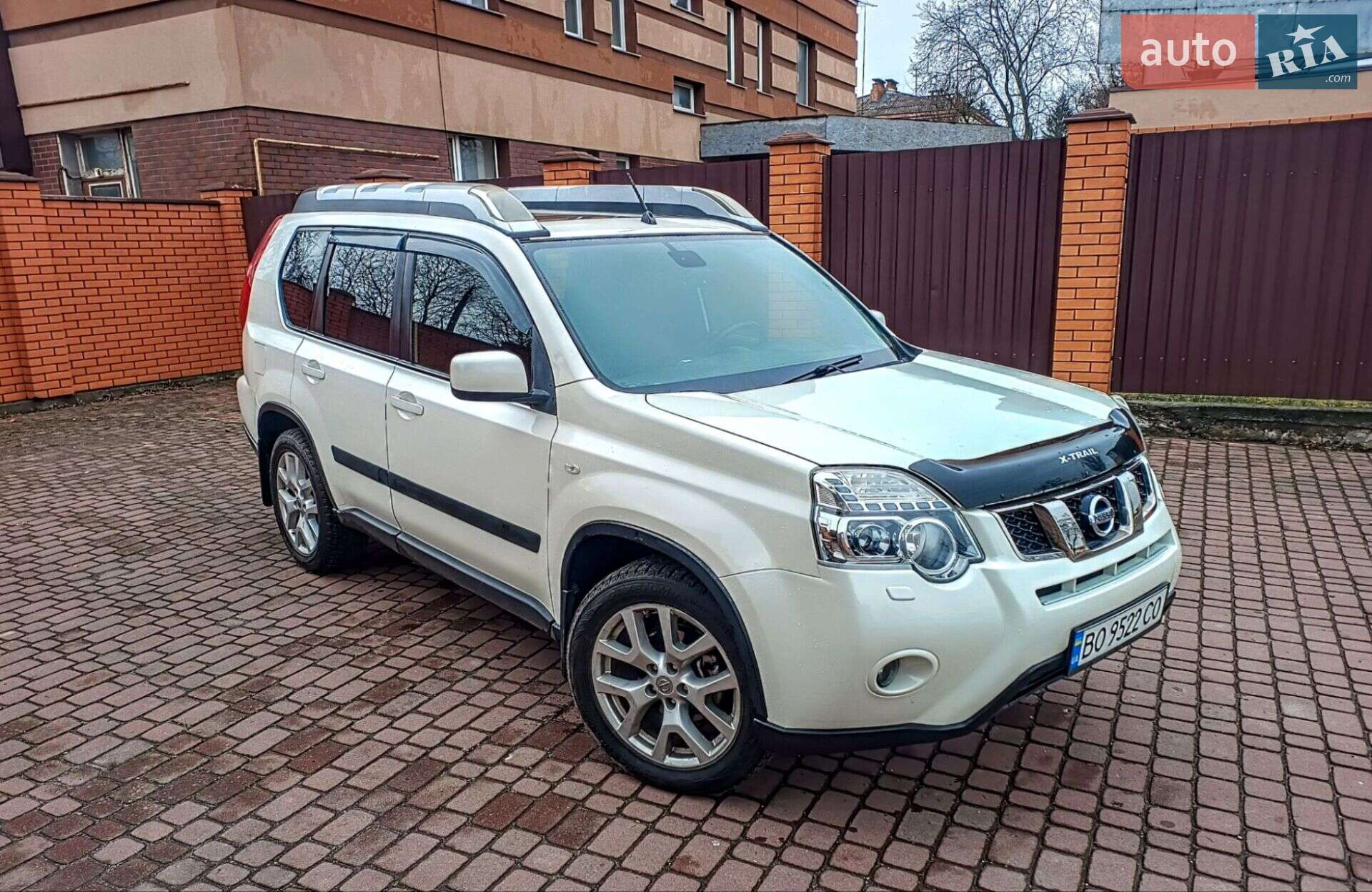 NISSAN X-TRAIL 2012