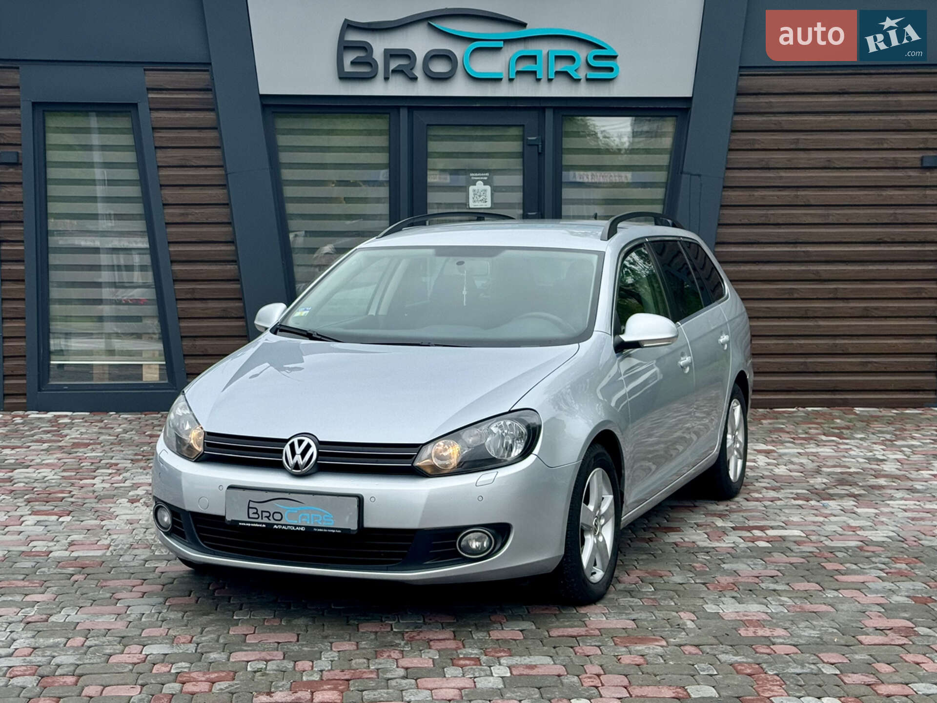 VOLKSWAGEN GOLF 2010