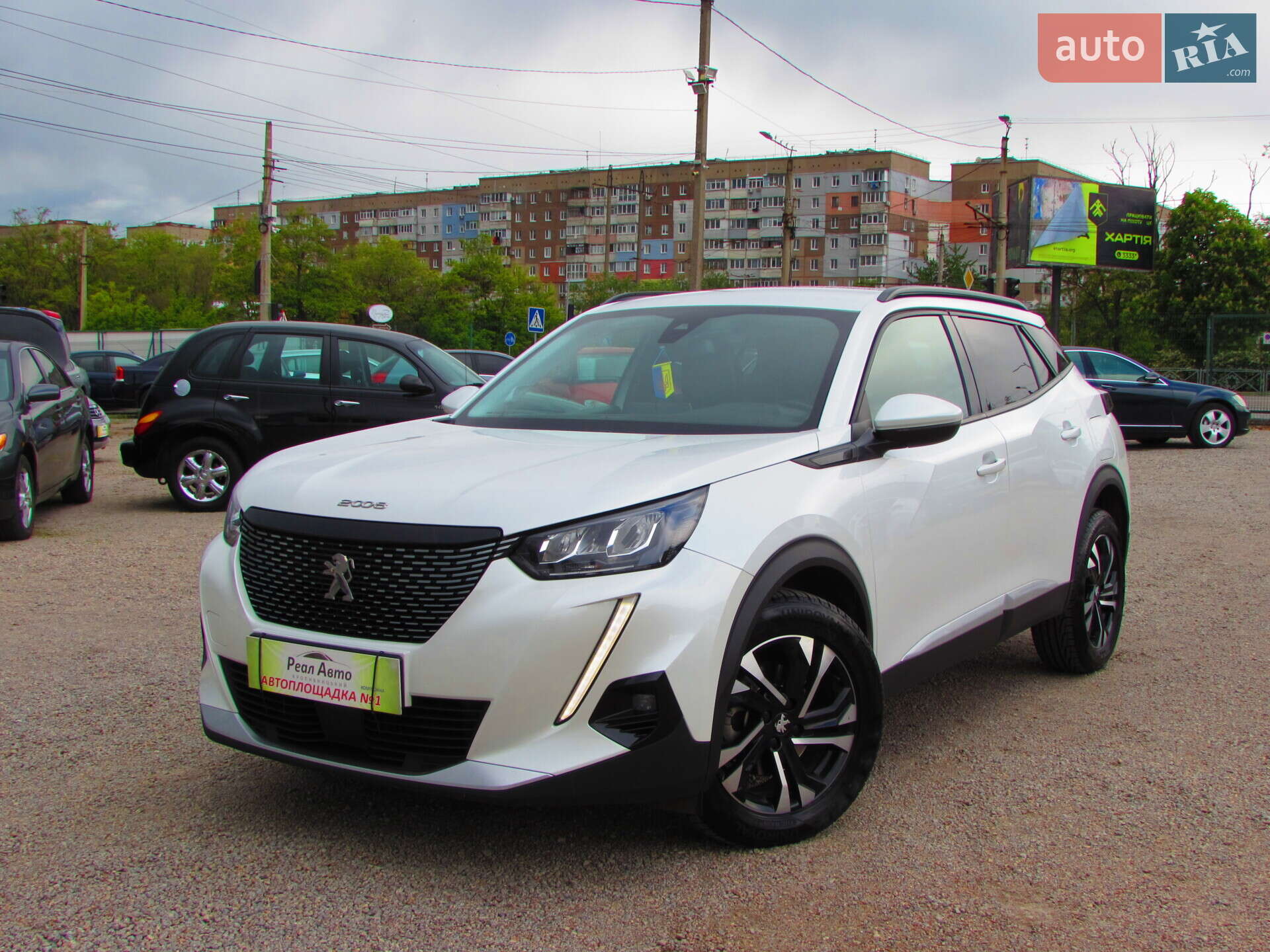 Головне фото звіту автомобіля PEUGEOT 2008 2021