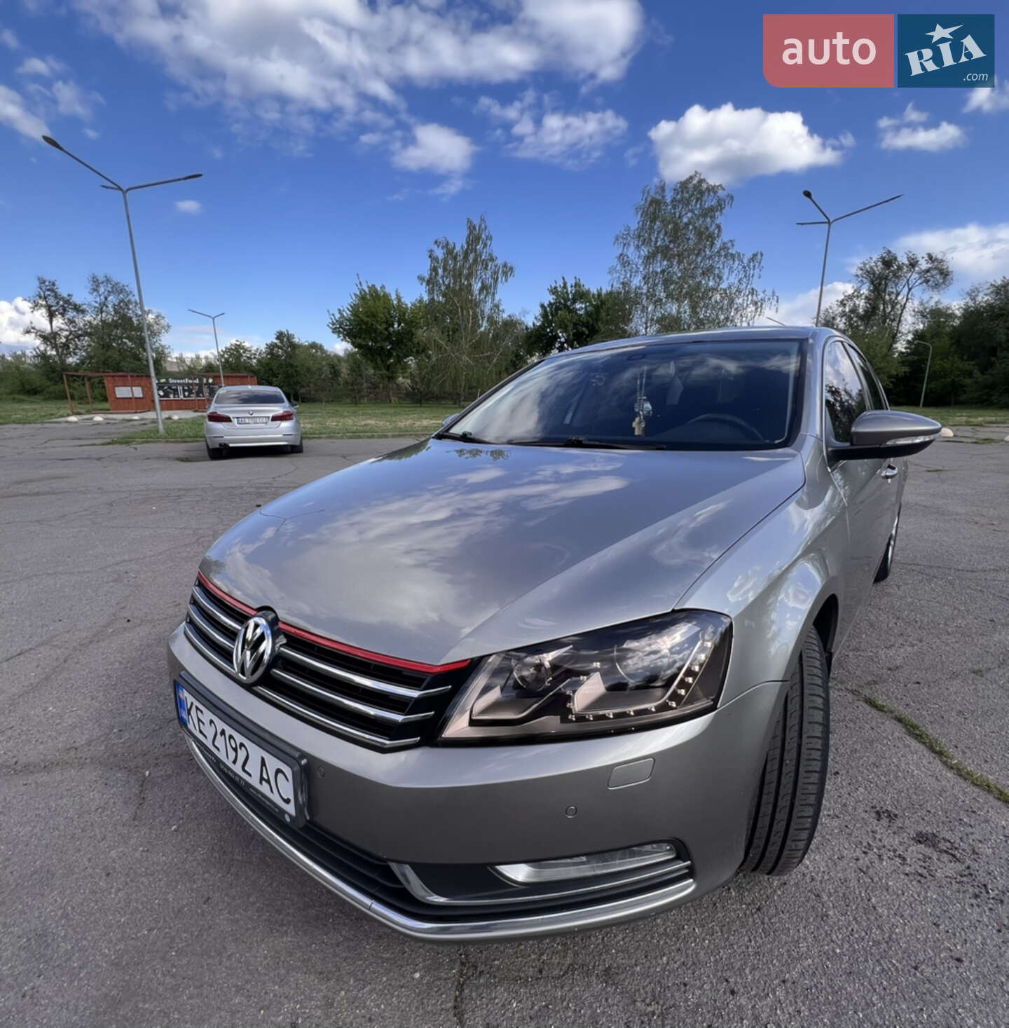 VOLKSWAGEN PASSAT 2012
