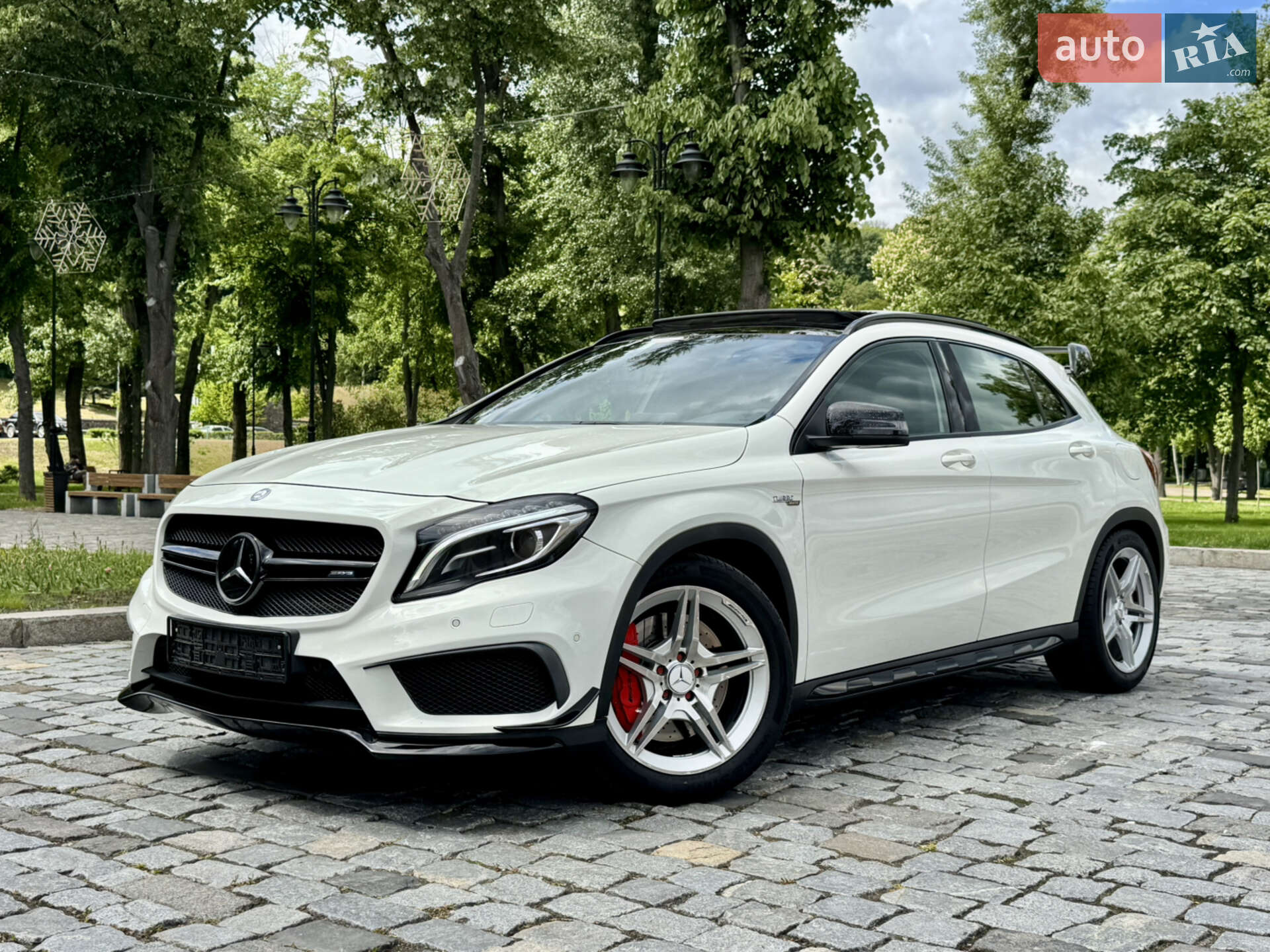 Mercedes-Benz GLA-Class 2016