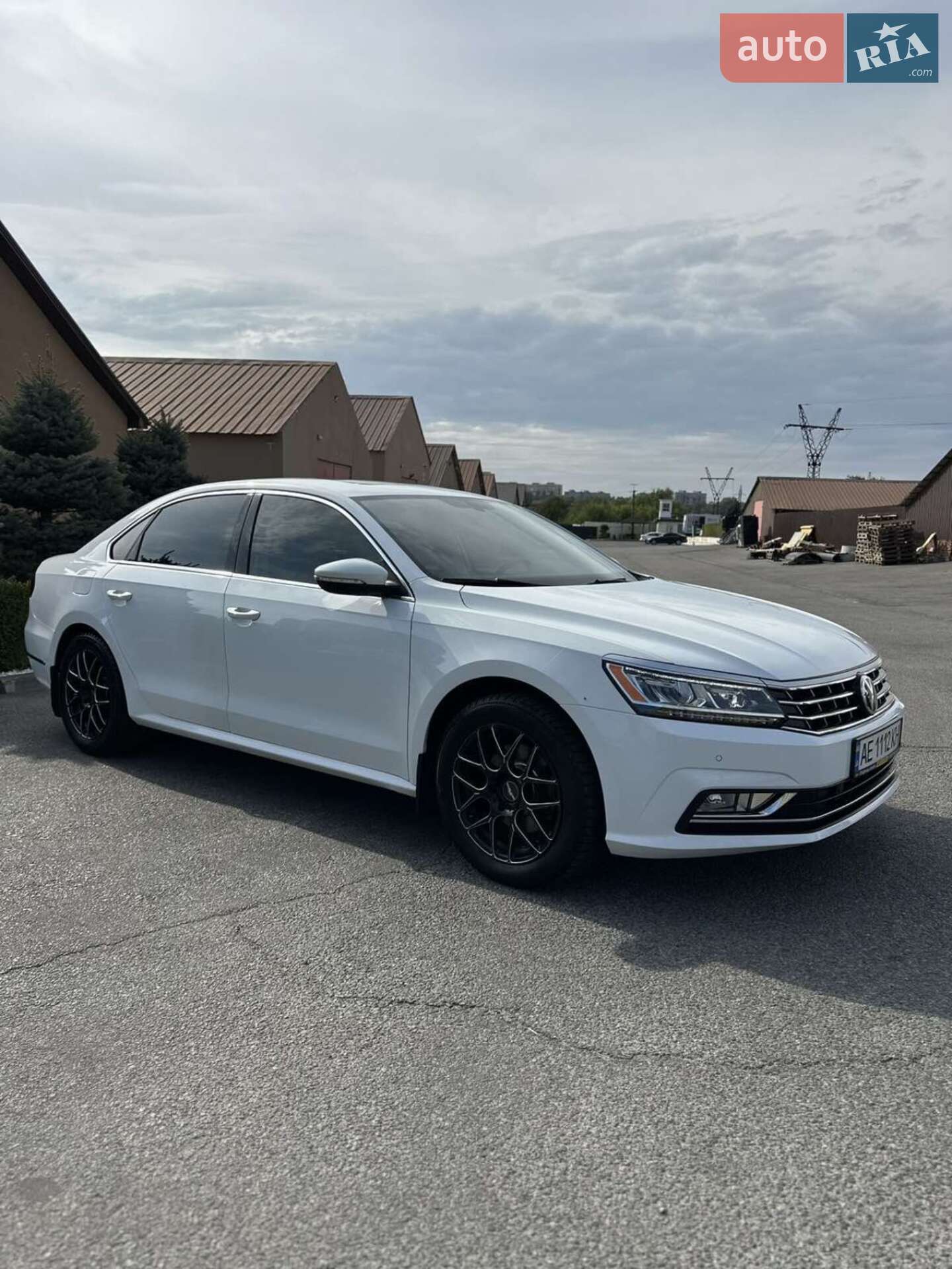 VOLKSWAGEN PASSAT 2018