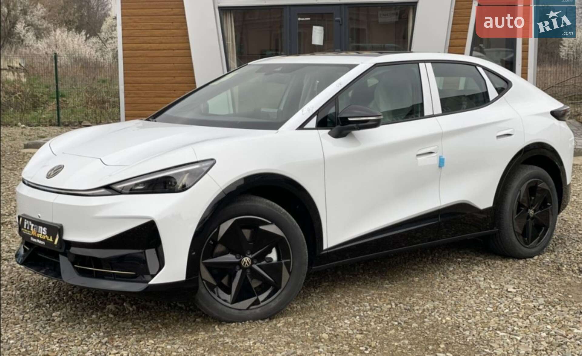 VOLKSWAGEN ID. UNYX 2024