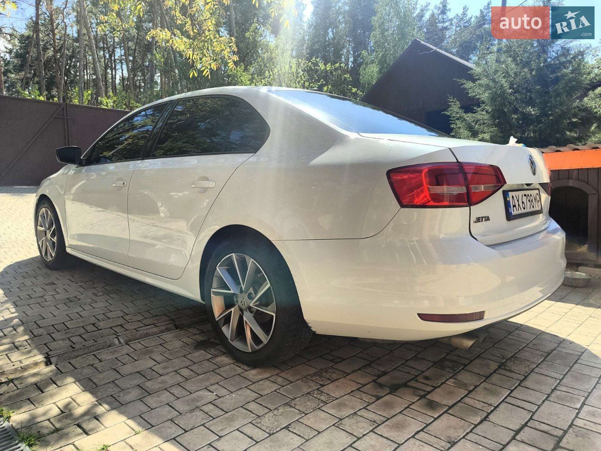 VOLKSWAGEN JETTA 2015