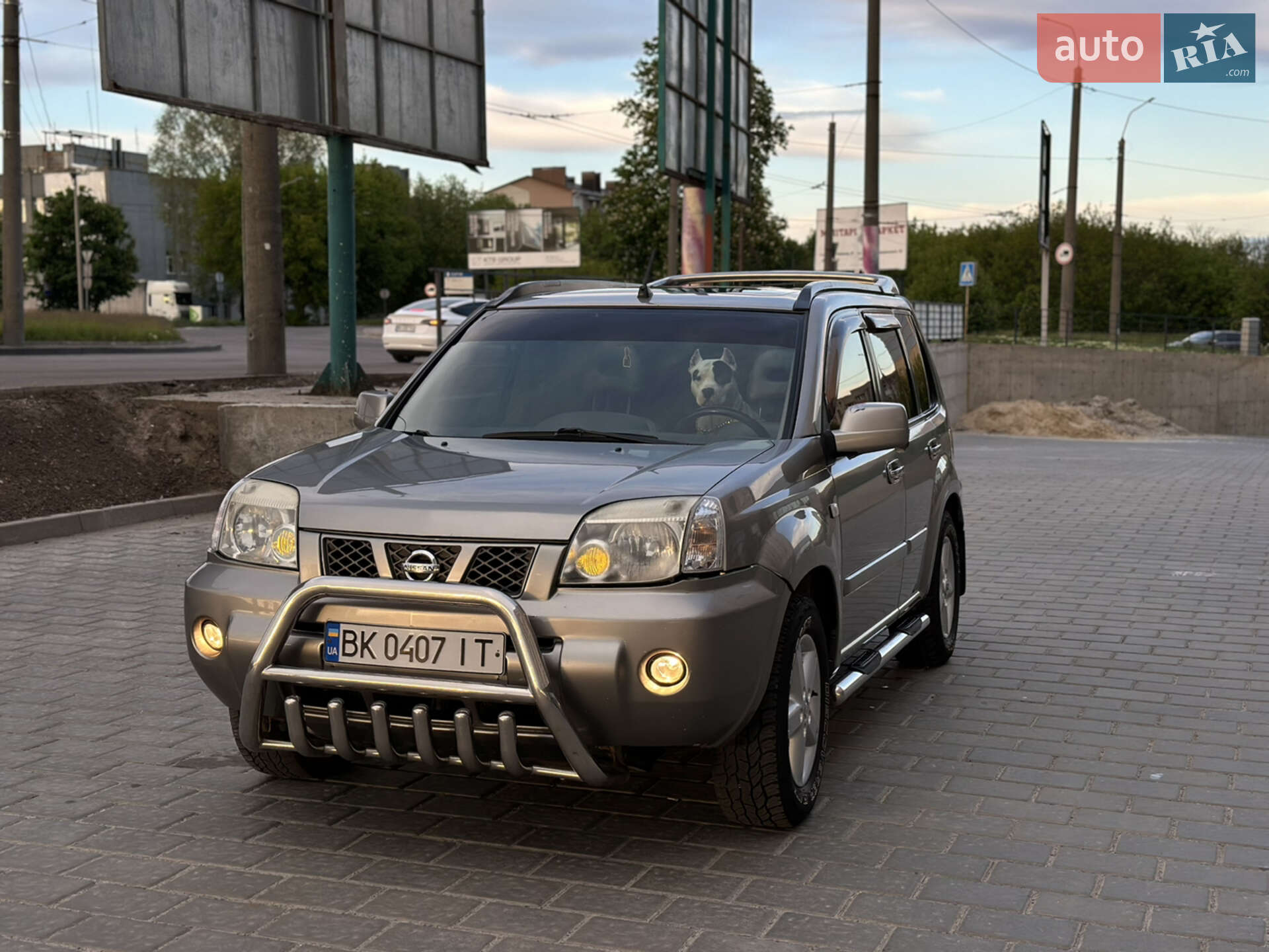 NISSAN X-TRAIL 2004