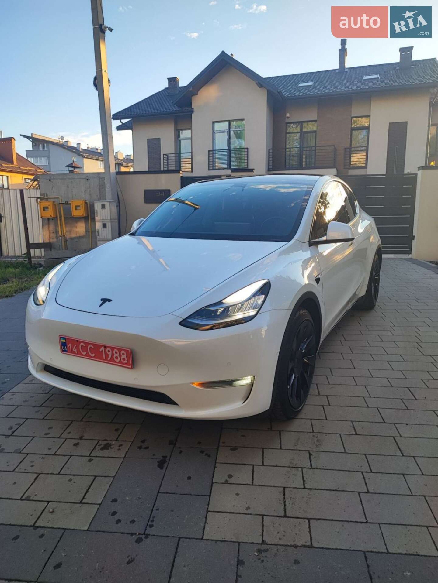 TESLA MODEL Y 2020