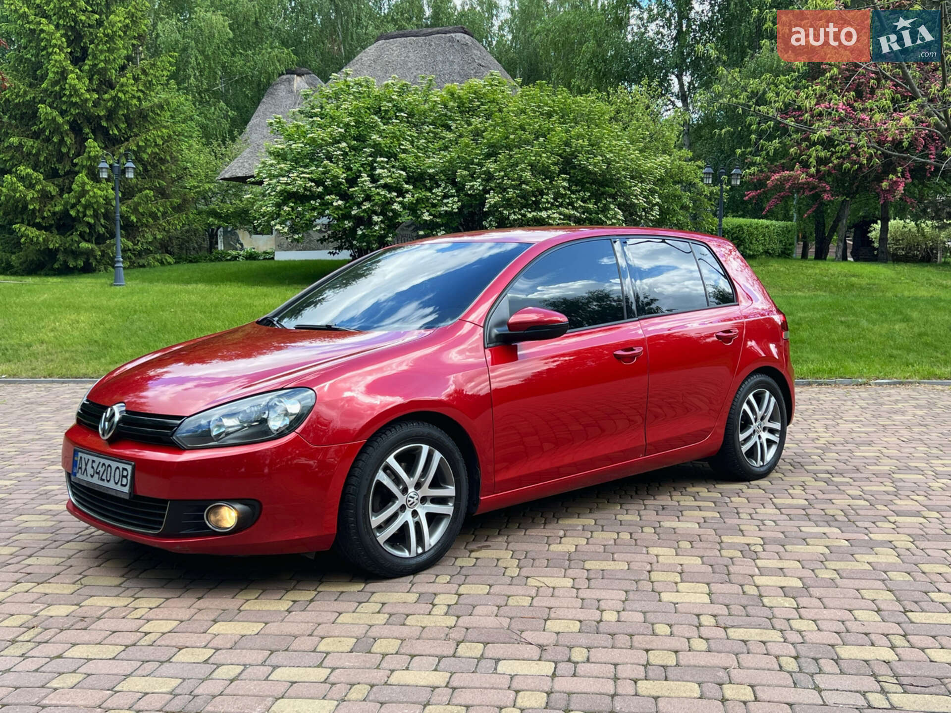 VOLKSWAGEN GOLF 2010