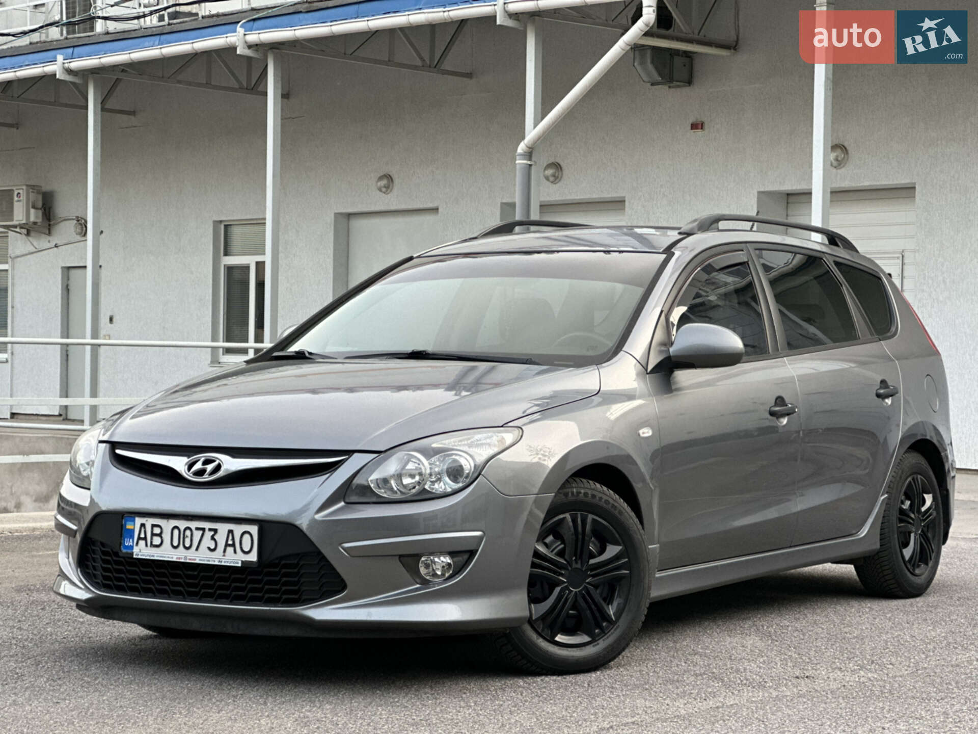 HYUNDAI I30 2011