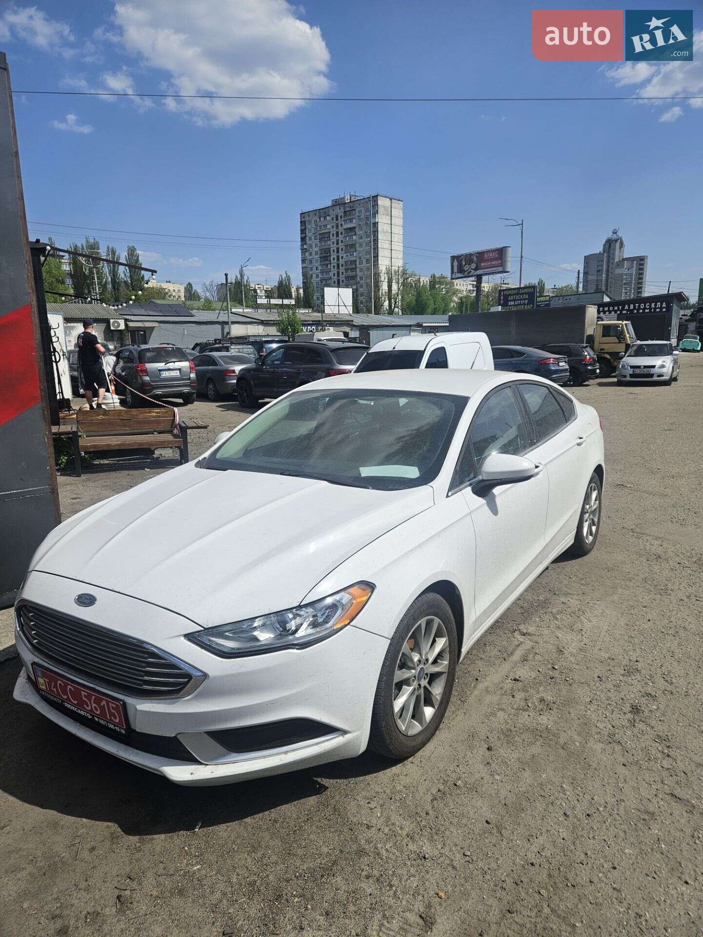 Головне фото звіту автомобіля FORD FUSION 2017