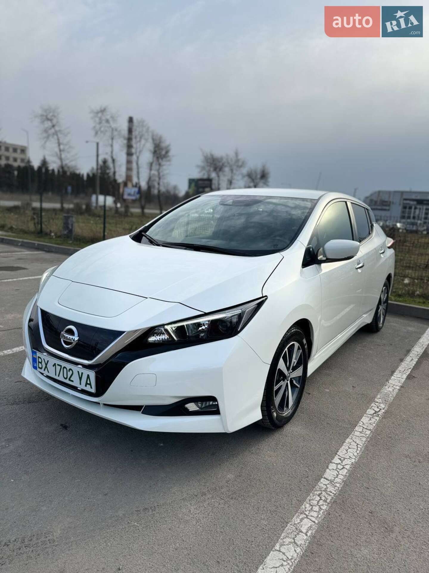 NISSAN LEAF 2021