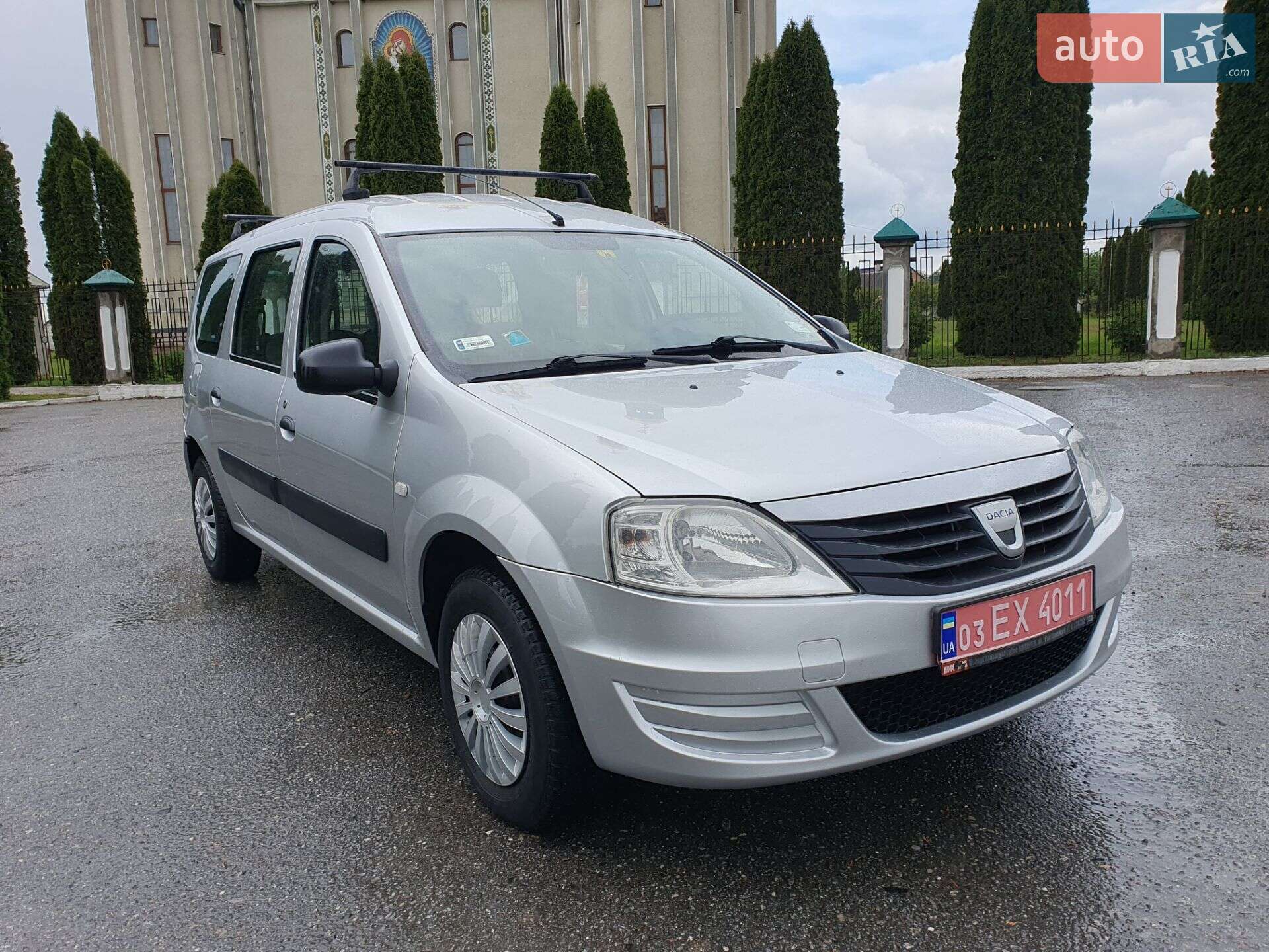 Головне фото звіту автомобіля DACIA LOGAN 2010