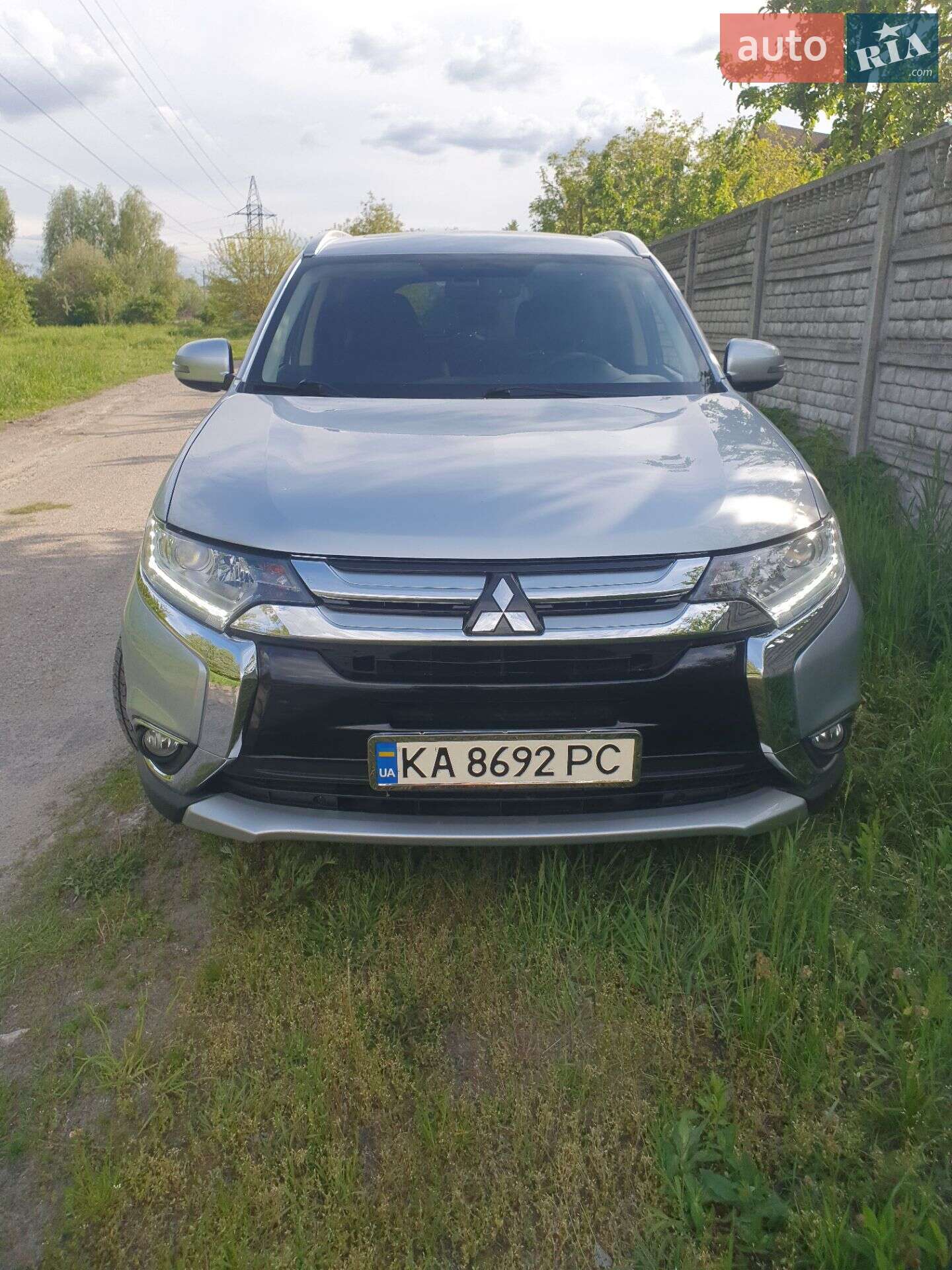 Mitsubishi Outlander 2016