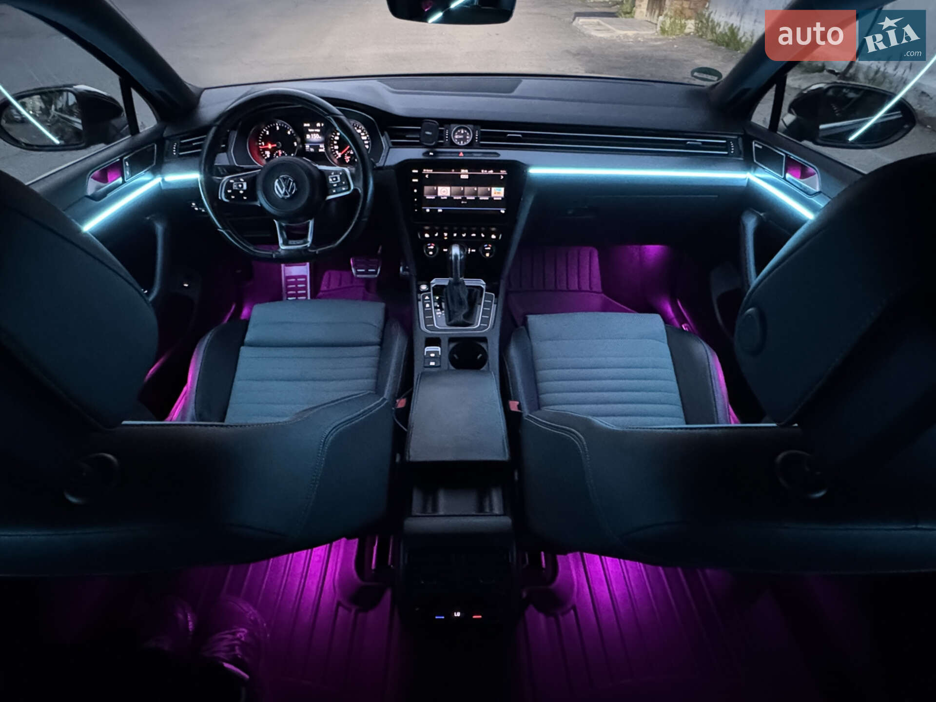 VOLKSWAGEN PASSAT 2019
