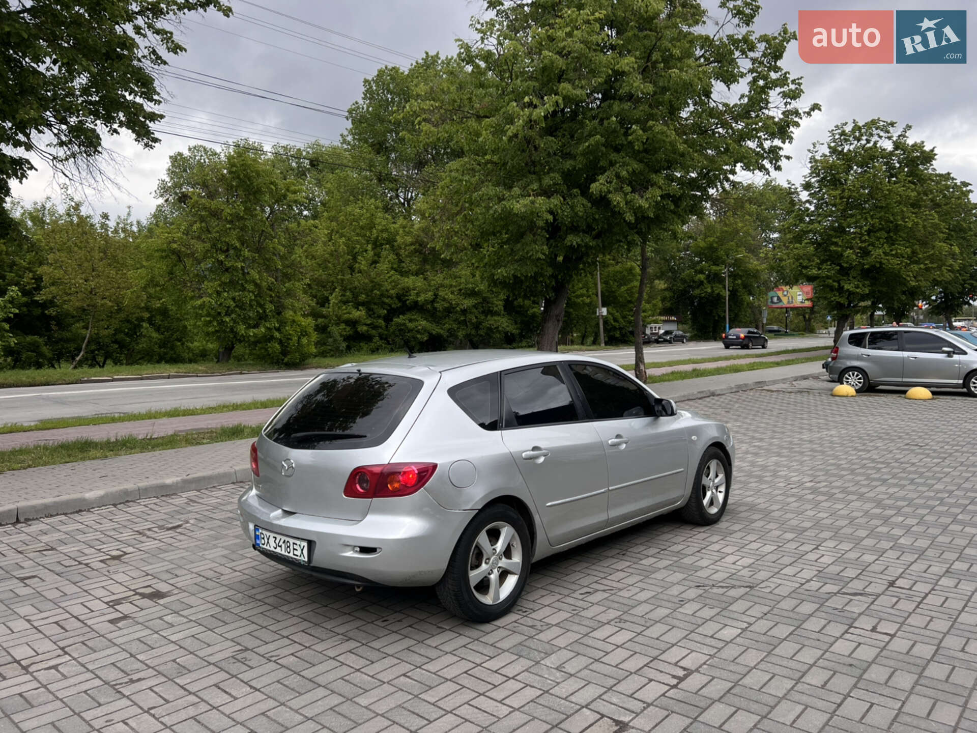 MAZDA 3 2004