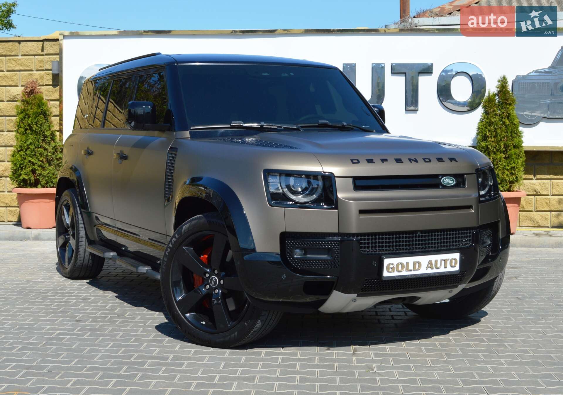 LAND ROVER DEFENDER 2020