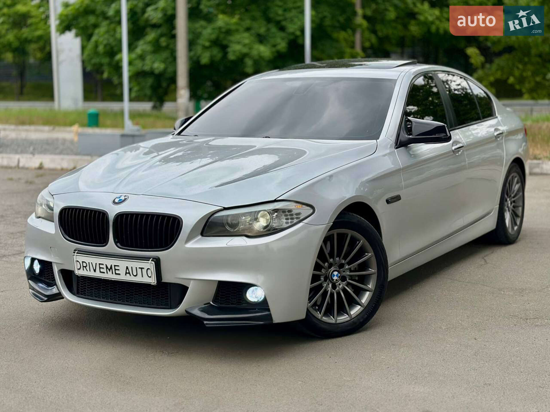 Головне фото звіту автомобіля BMW 535XI 2012