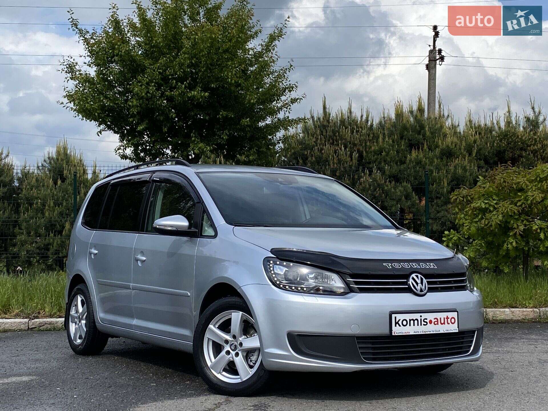 VOLKSWAGEN TOURAN 2013