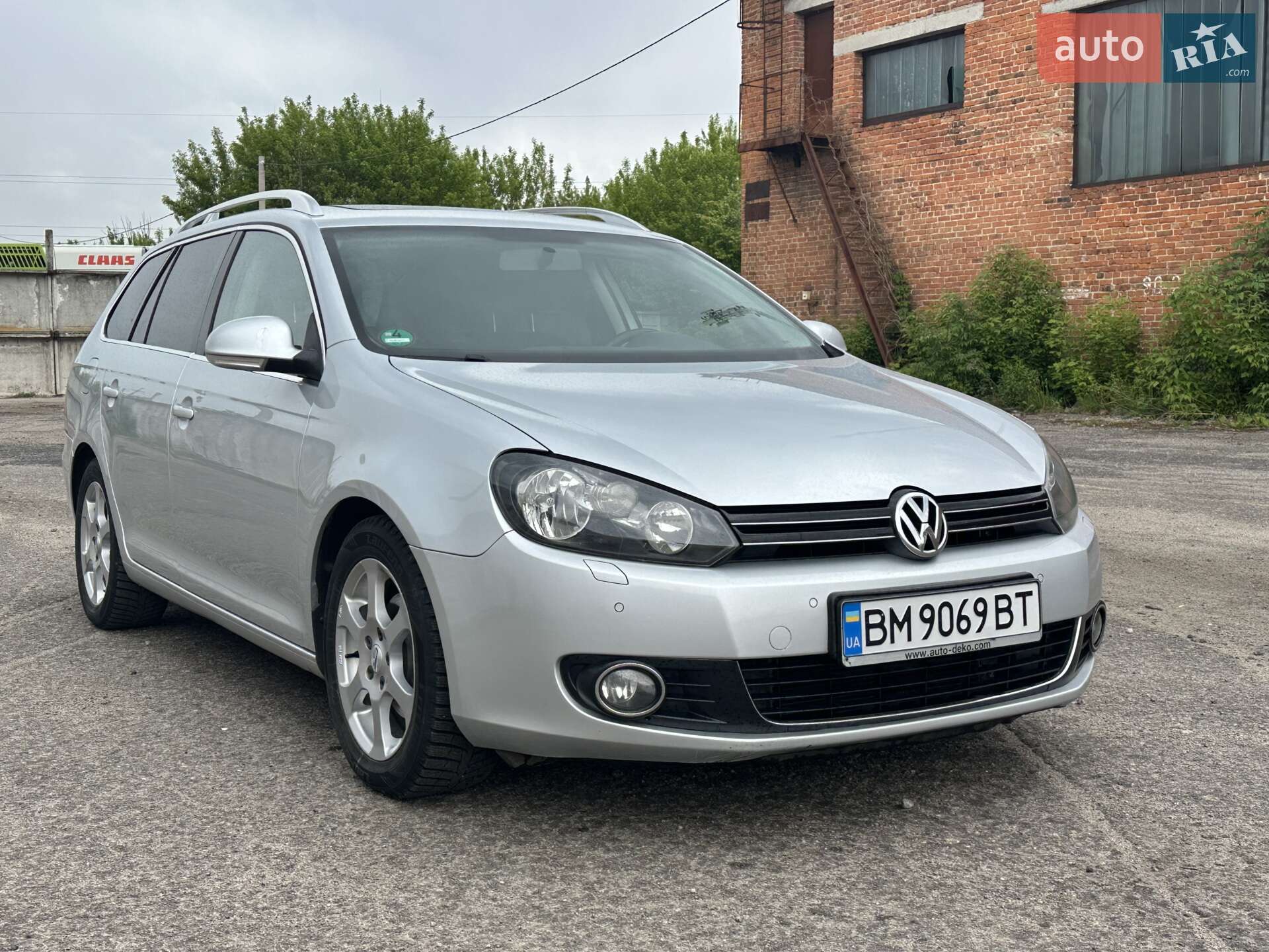 VOLKSWAGEN GOLF 2010