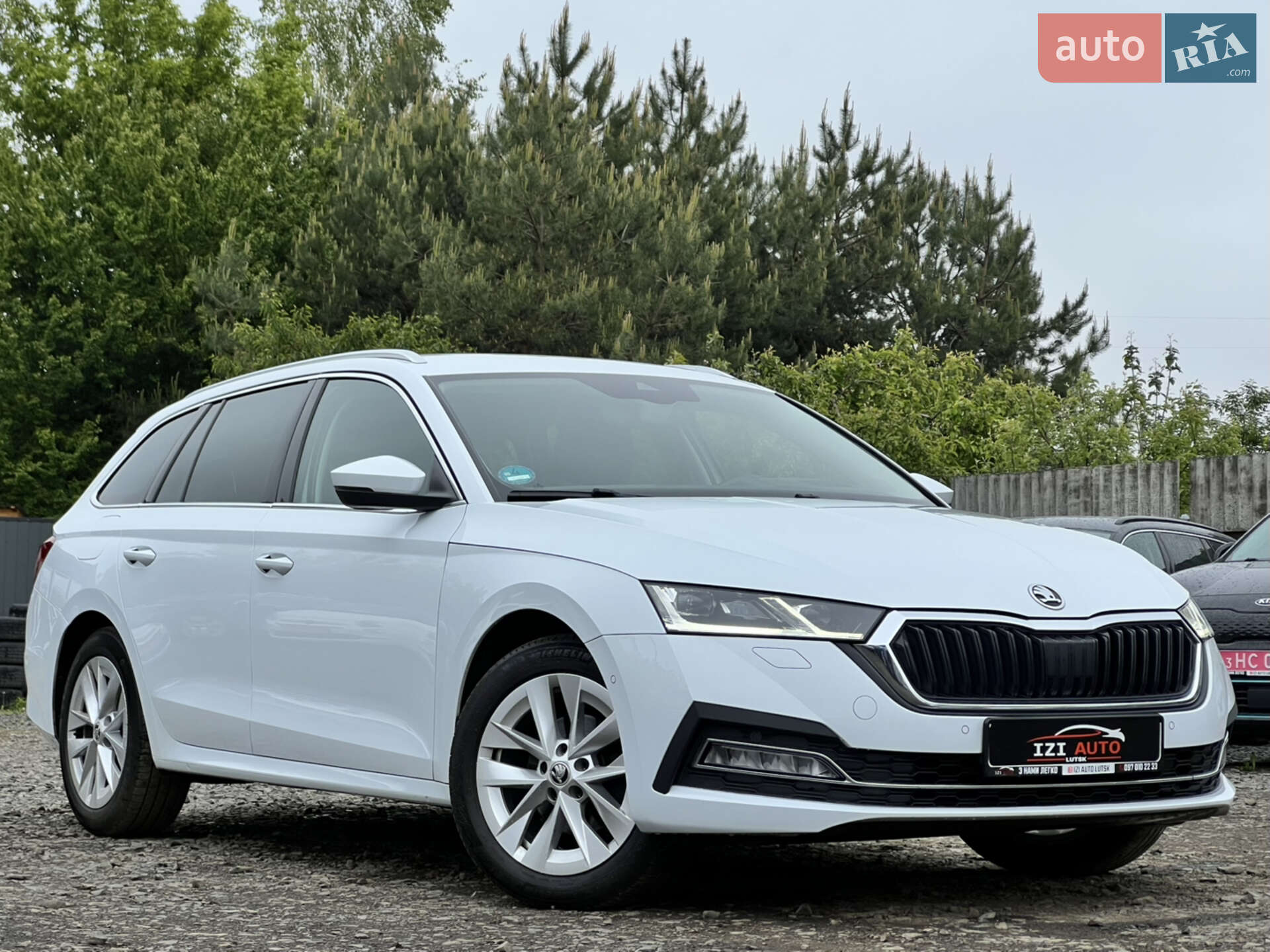Головне фото звіту автомобіля SKODA OCTAVIA 2021