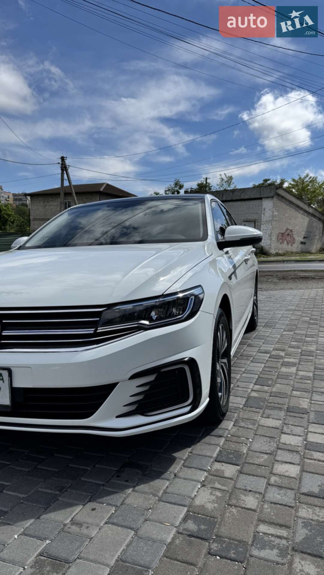 VOLKSWAGEN E-BORA 2020