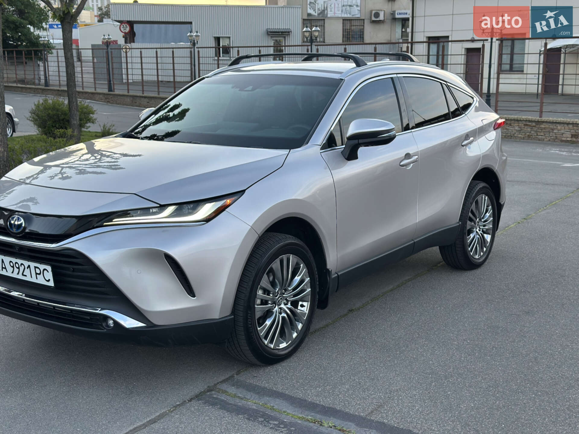TOYOTA VENZA 2023