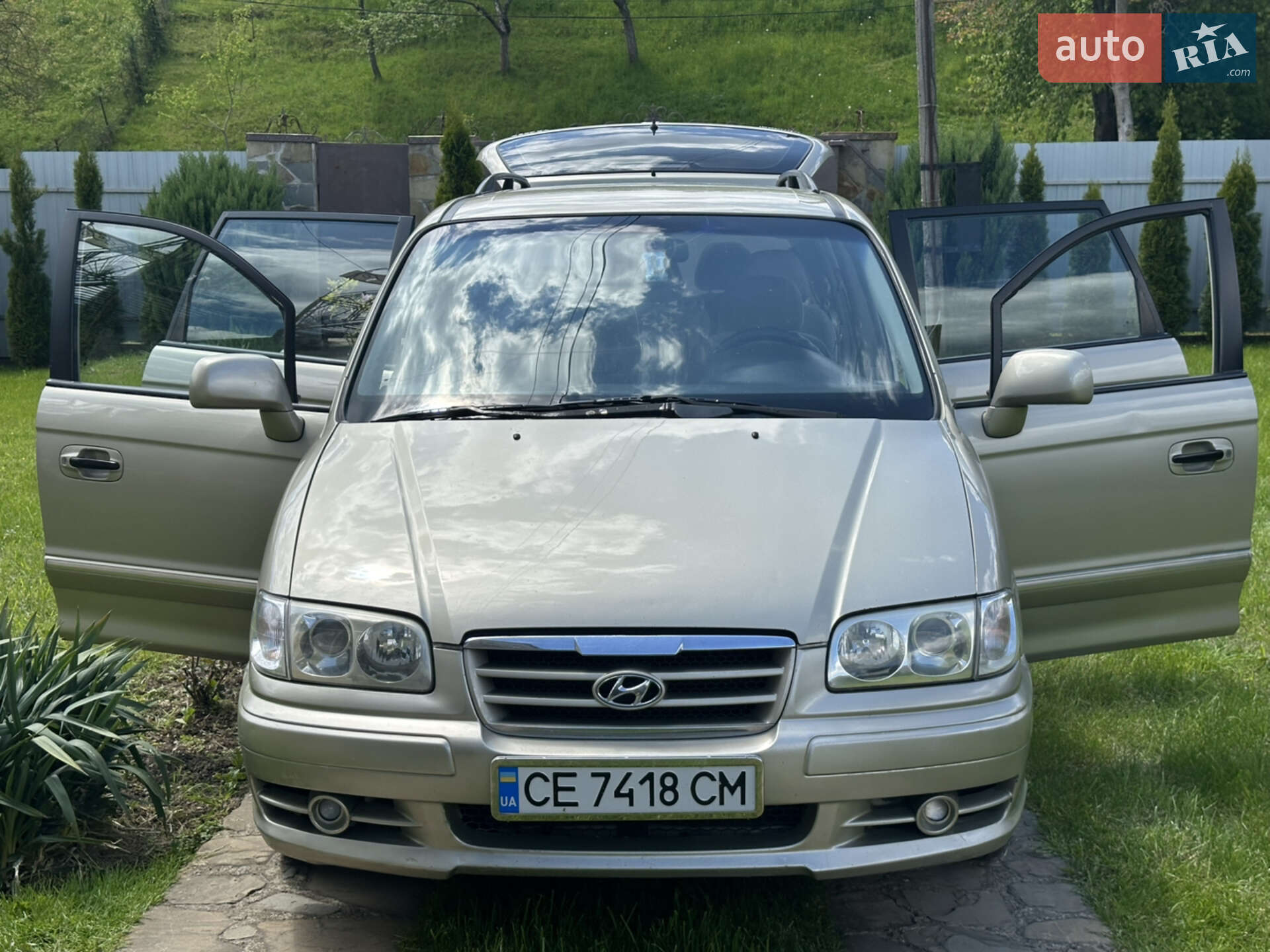 HYUNDAI TRAJET 2006