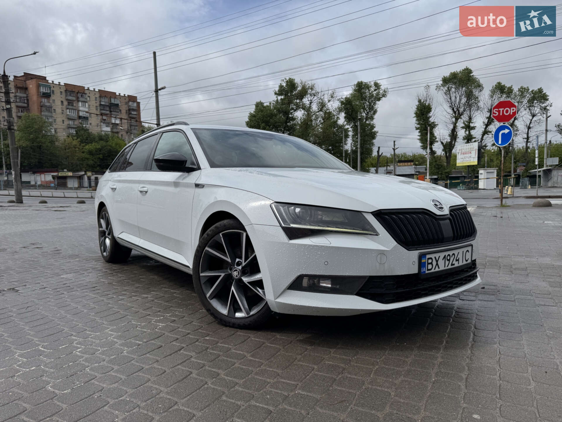 Головне фото звіту автомобіля SKODA SUPERB 2017