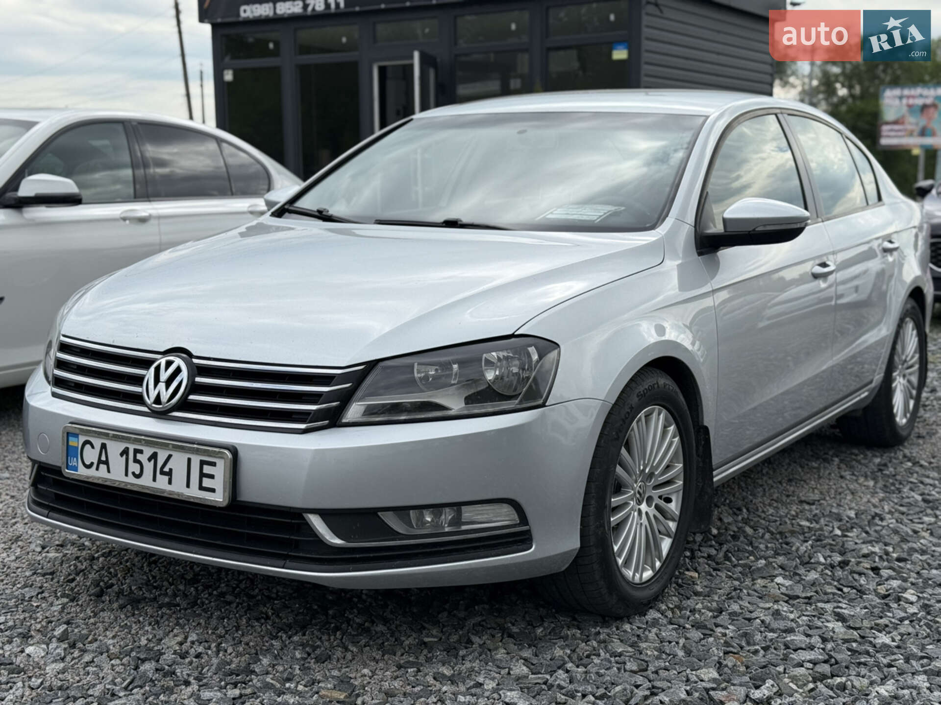 VOLKSWAGEN PASSAT 2012