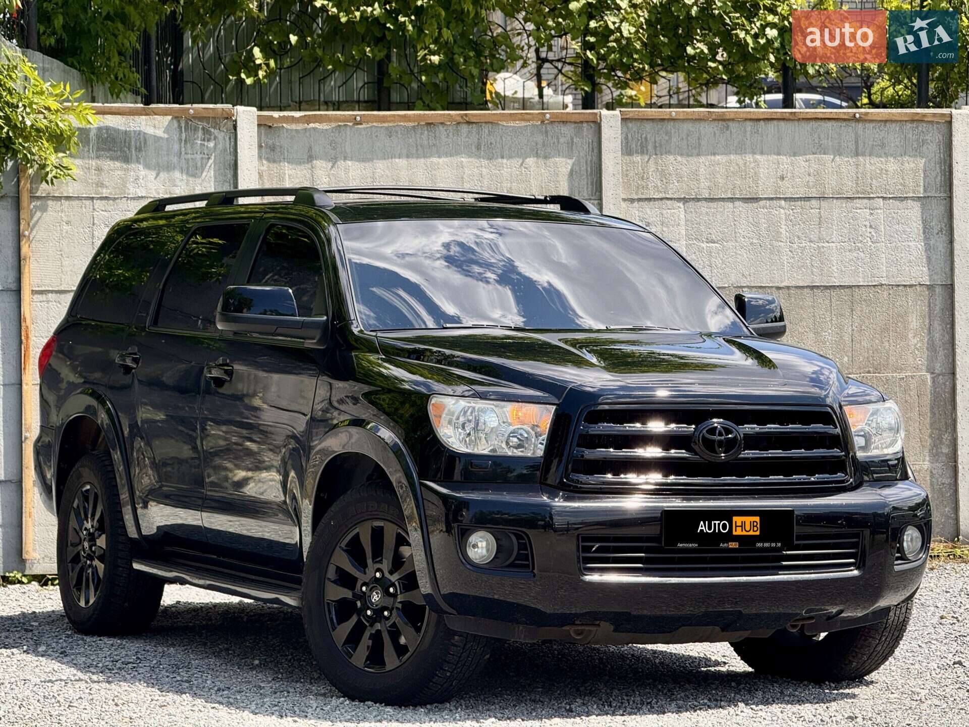 Головне фото звіту автомобіля TOYOTA SEQUOIA 2008