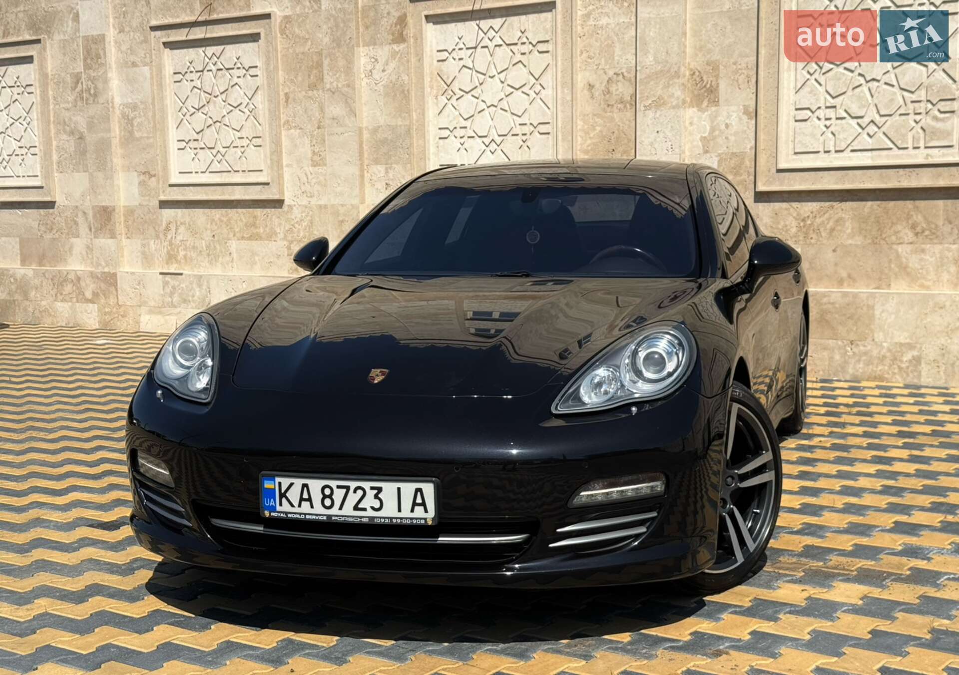 PORSCHE PANAMERA 2012