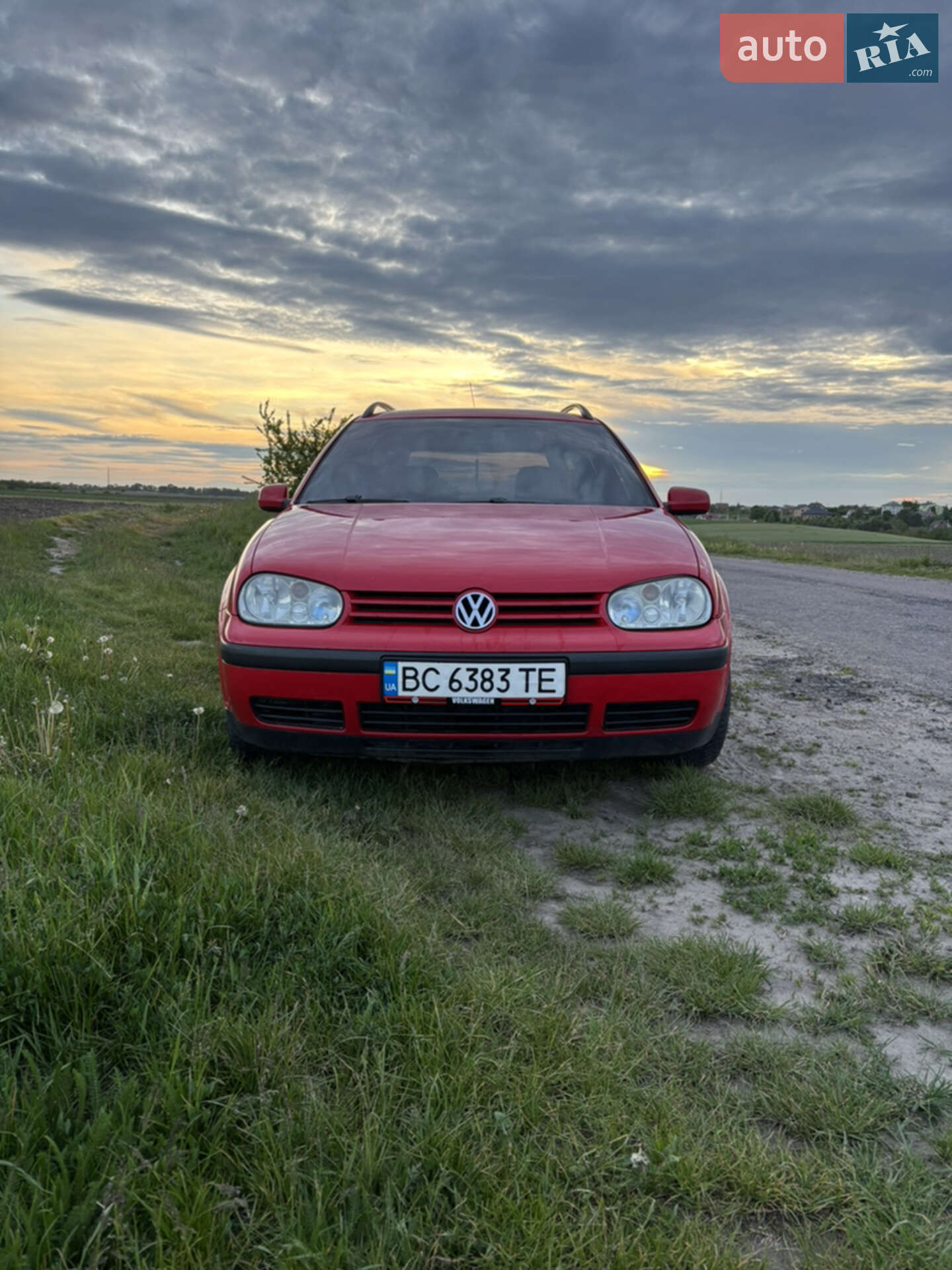 VOLKSWAGEN GOLF 2004