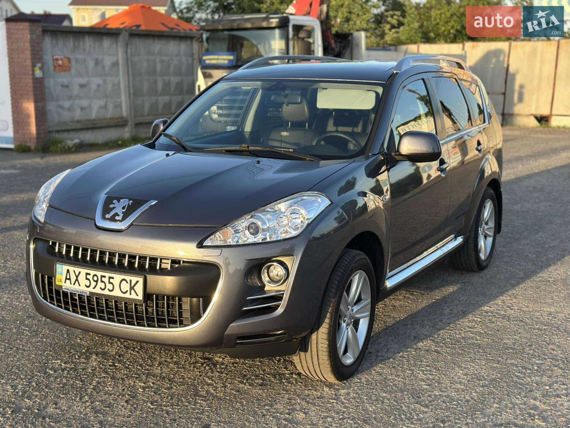 PEUGEOT 4007 2011