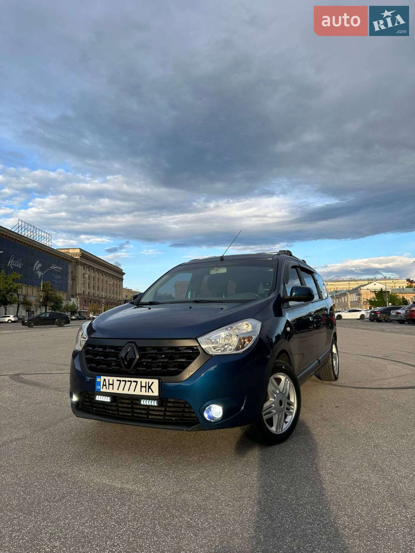 RENAULT LODGY 2018