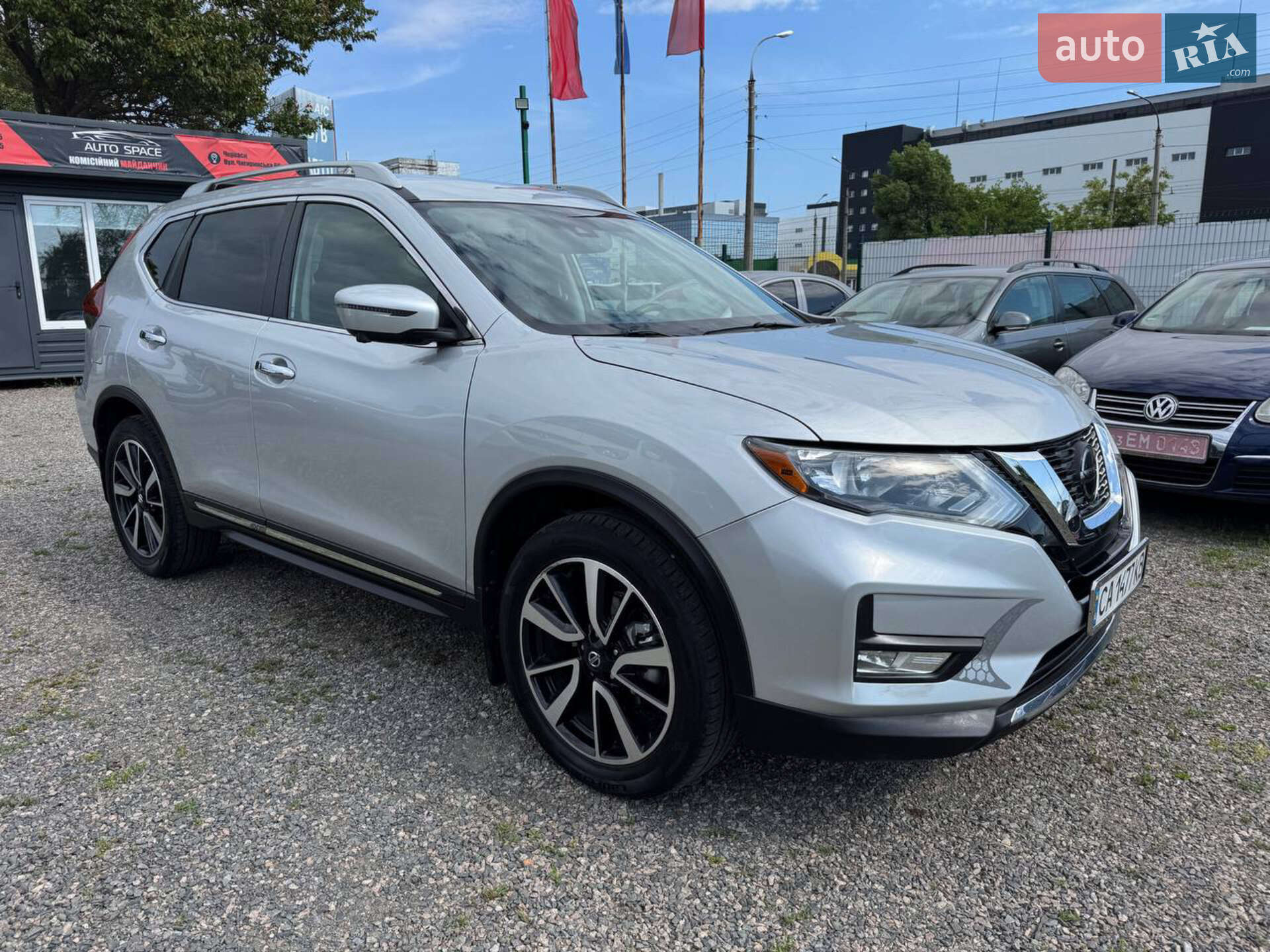 Головне фото звіту автомобіля NISSAN ROGUE 2019