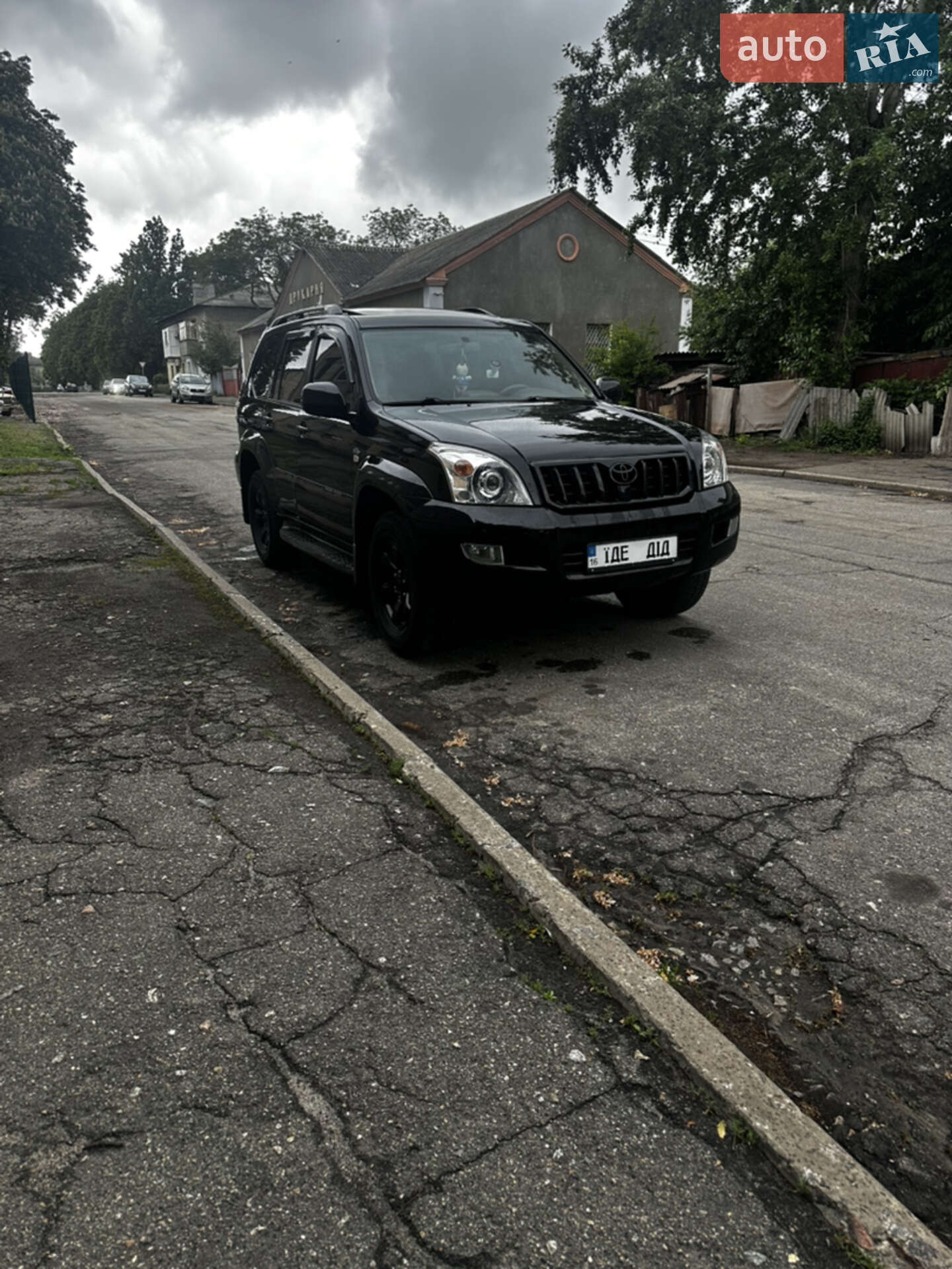 TOYOTA LAND CRUISER 120 2004