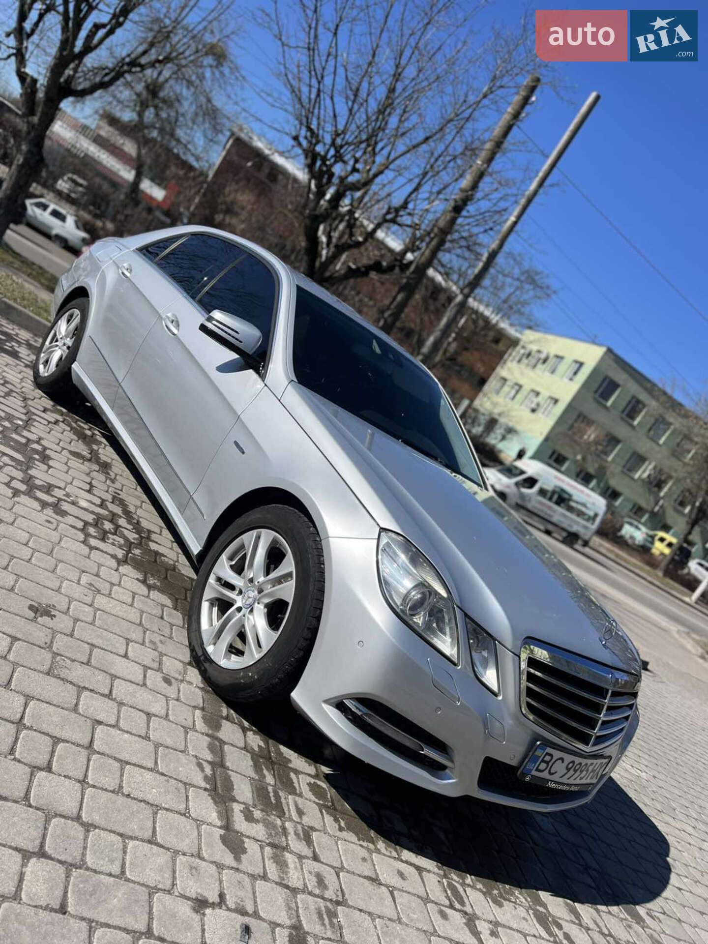 Mercedes-Benz E-Class 2011