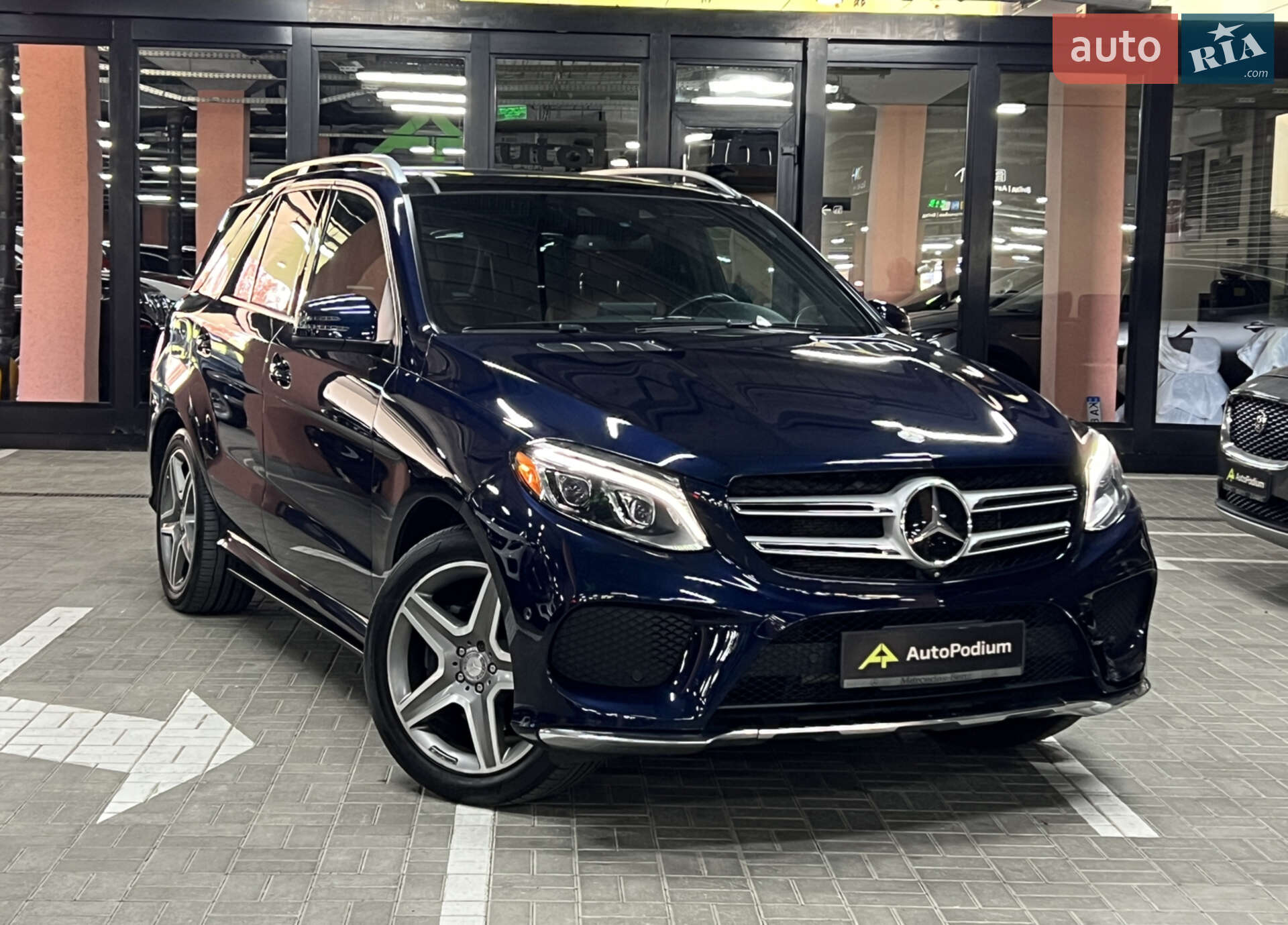 MERCEDES-BENZ GLE 400 2016