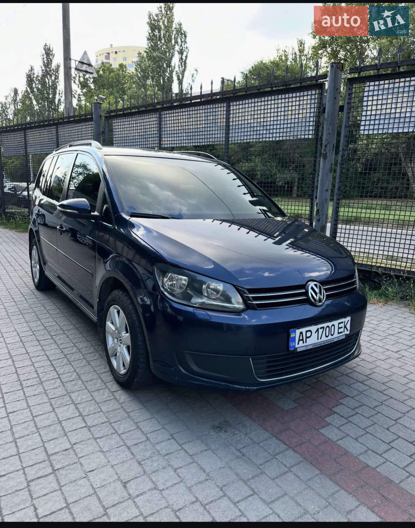 VOLKSWAGEN TOURAN 2013