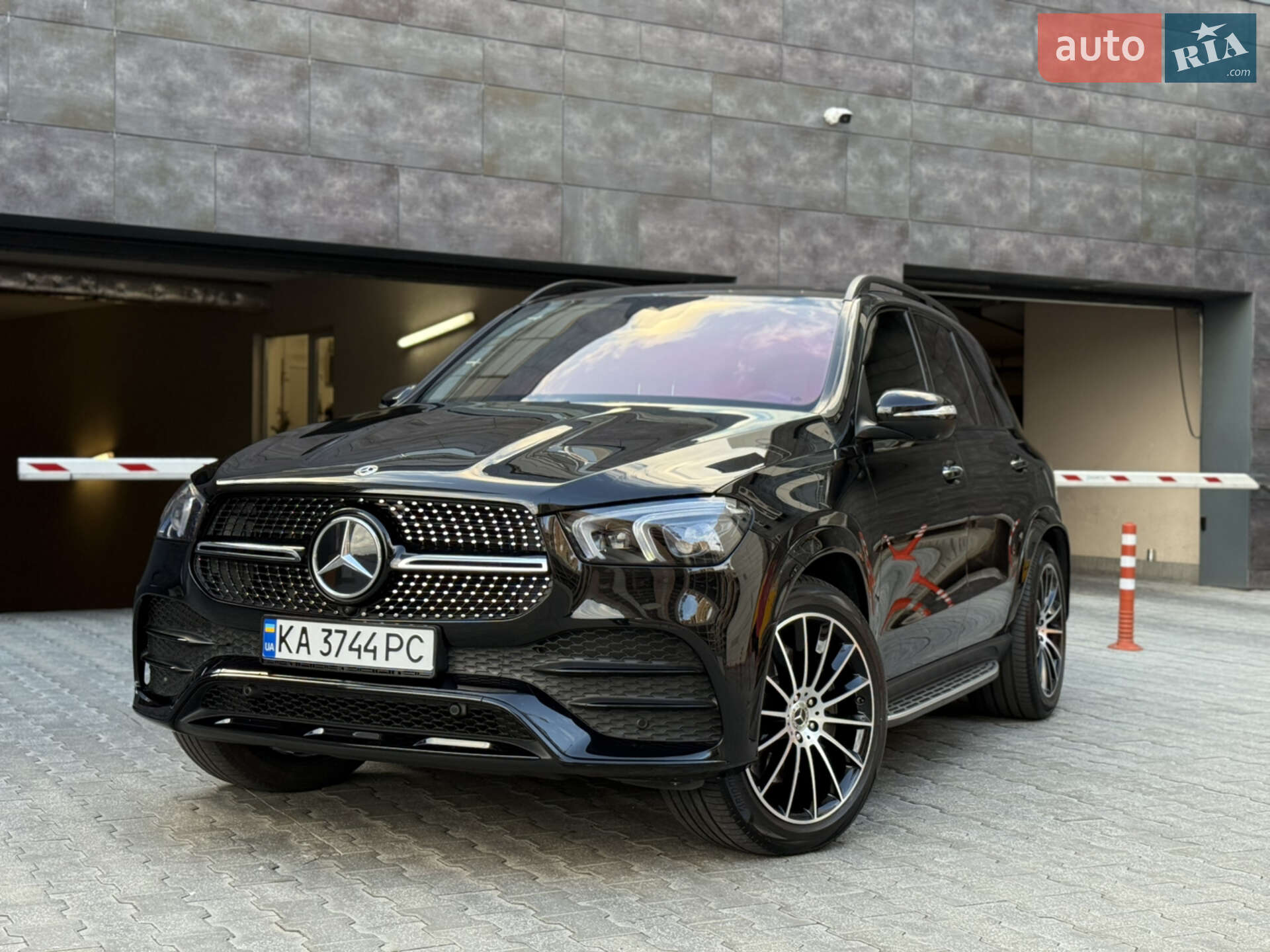 MERCEDES-BENZ GLE 580 2021